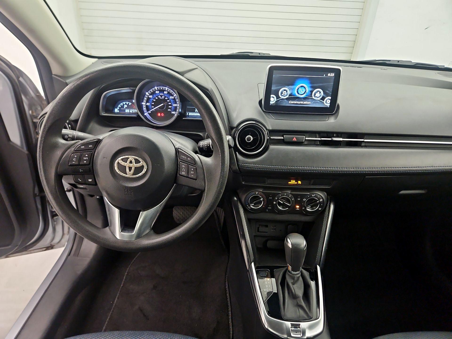 Thumbnail: 2018 Toyota Yaris iA - 9