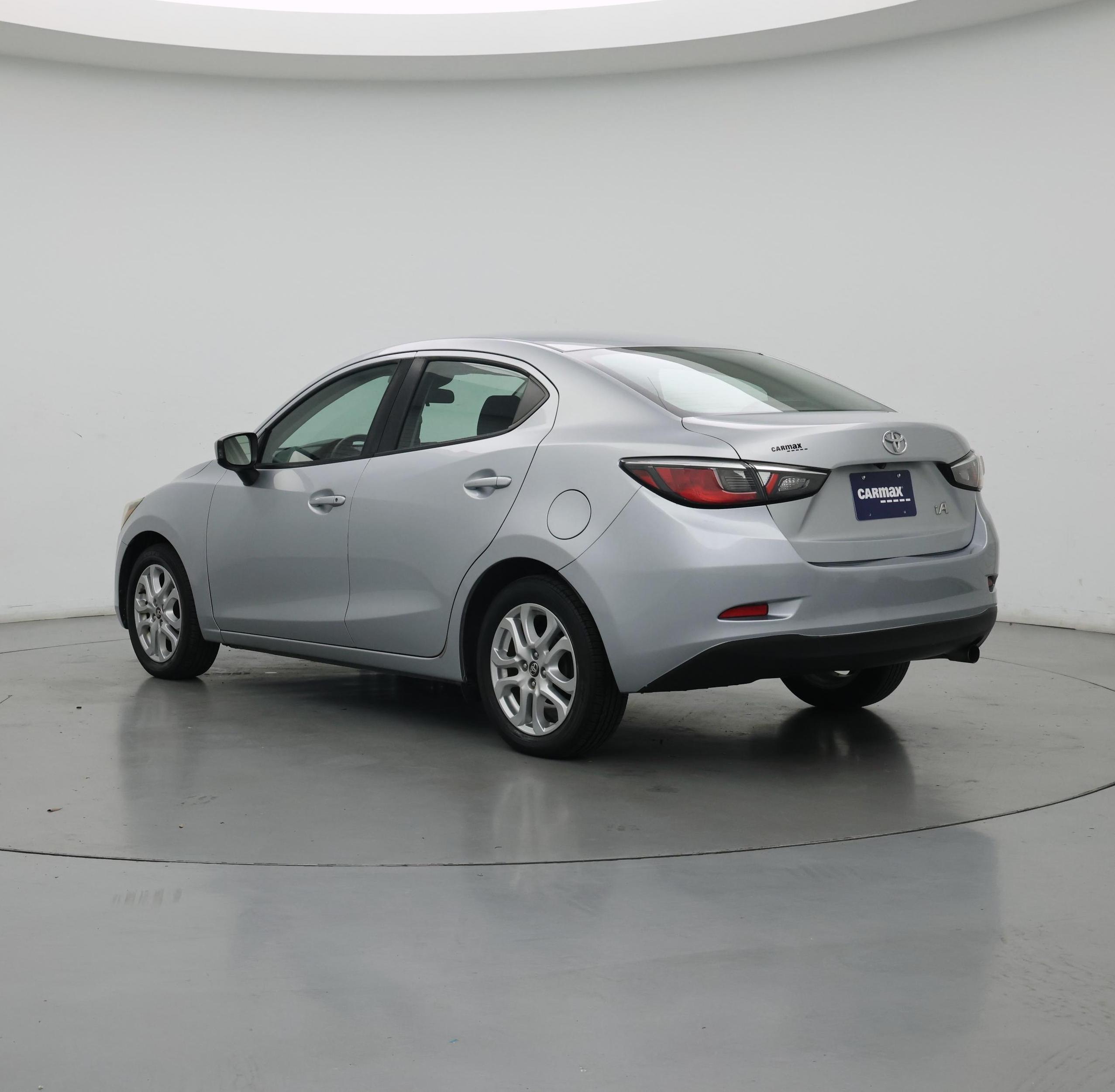 Thumbnail: 2018 Toyota Yaris iA - 2