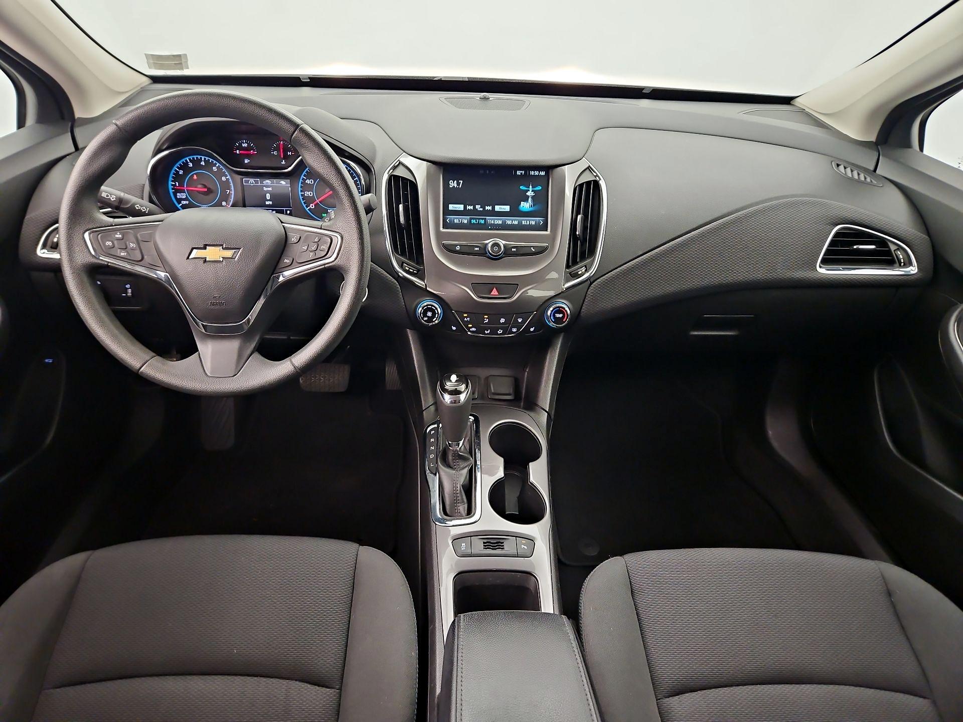 Thumbnail: 2016 Chevrolet Cruze - 9