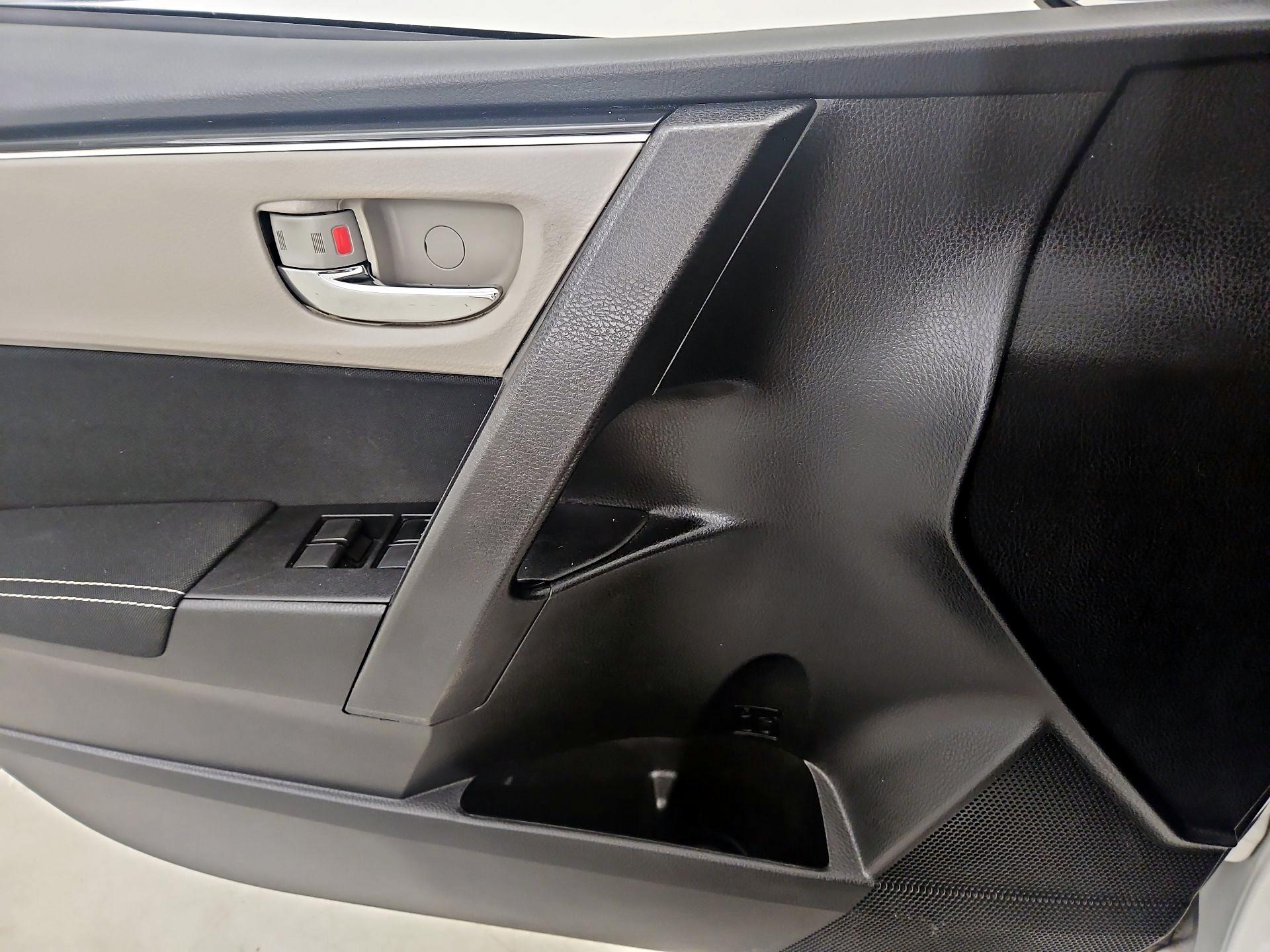 Thumbnail: 2019 Toyota Corolla - 12