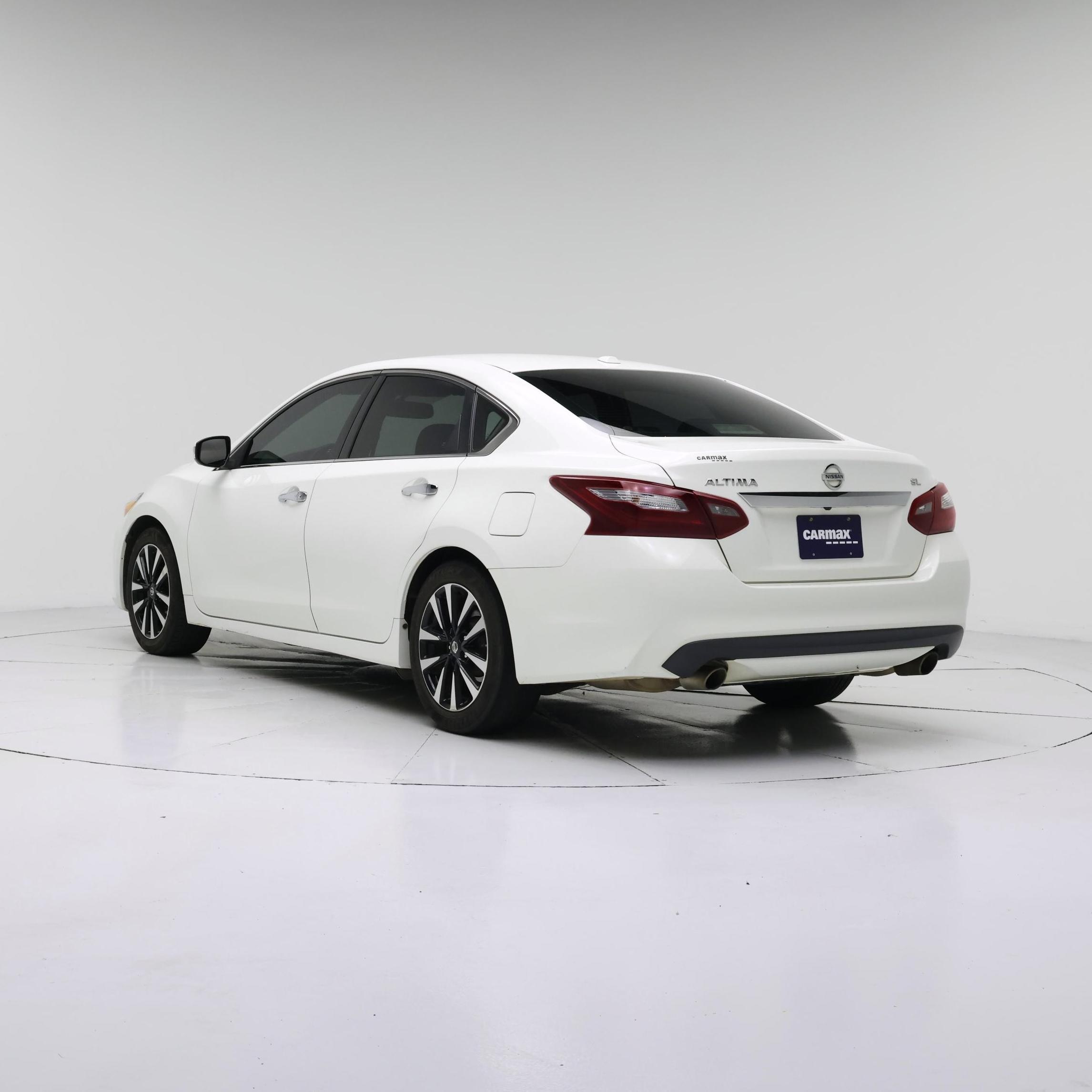 Thumbnail: 2018 Nissan Altima - 2