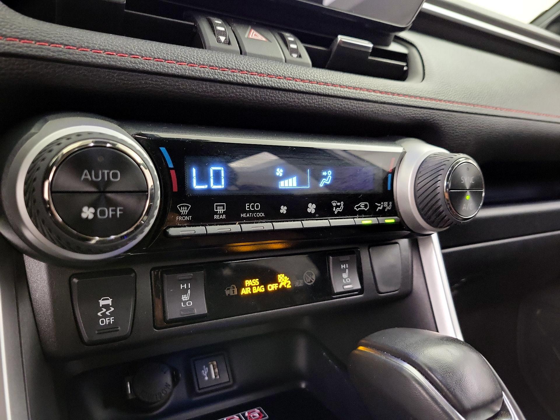 Thumbnail: 2024 Toyota RAV4 - 16