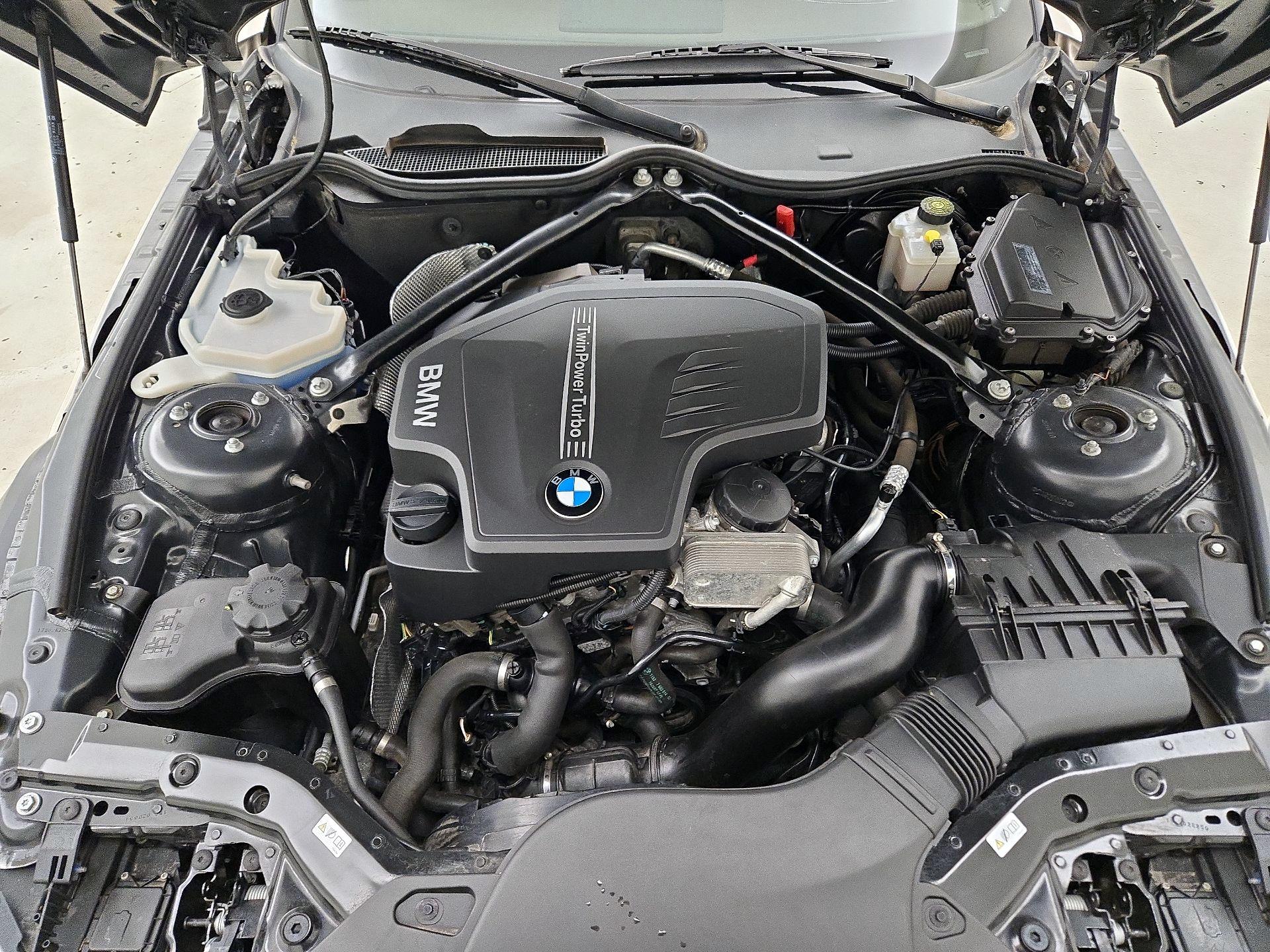 Thumbnail: 2014 BMW Z4 - 17