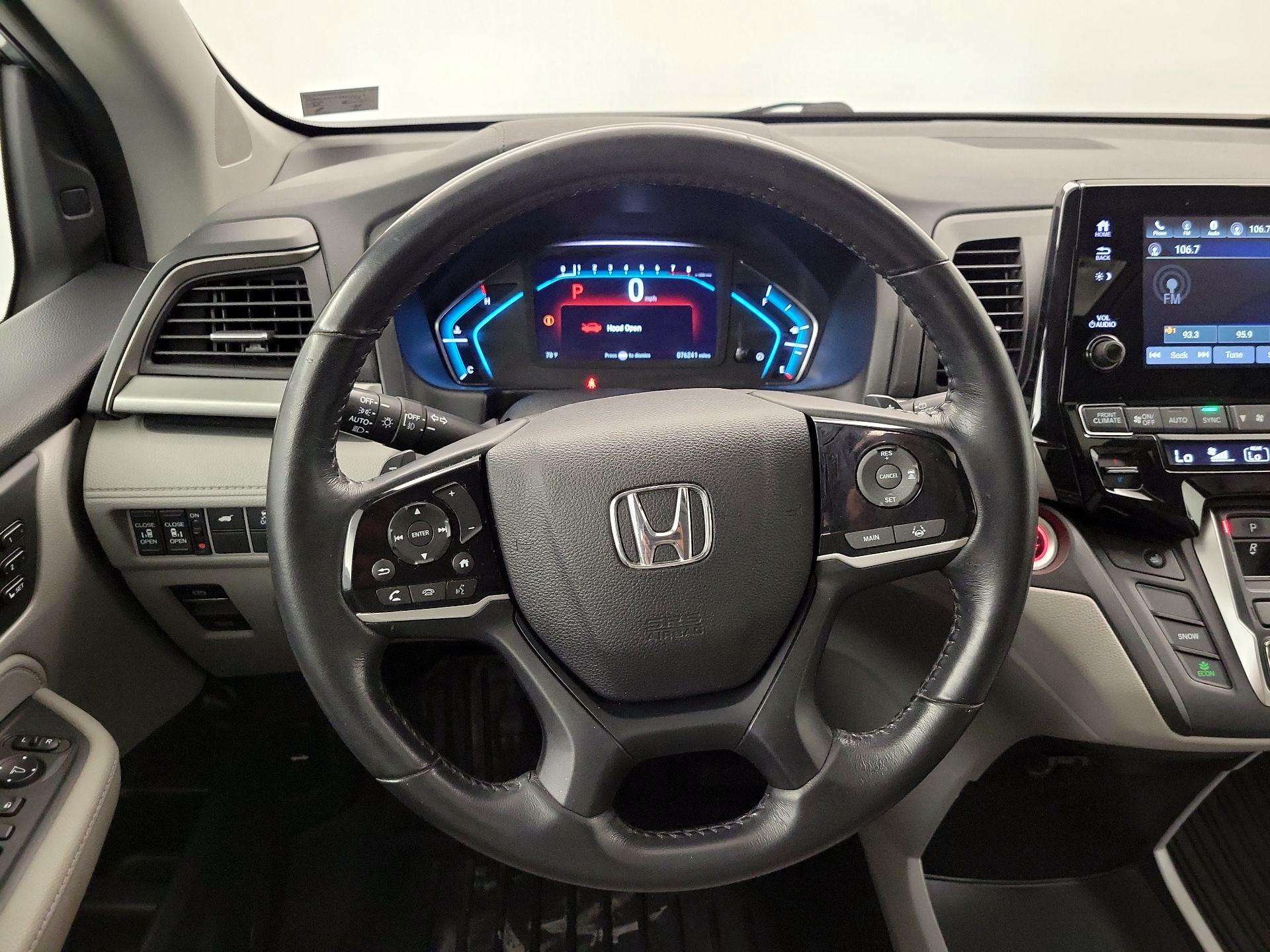 Thumbnail: 2018 Honda Odyssey - 10