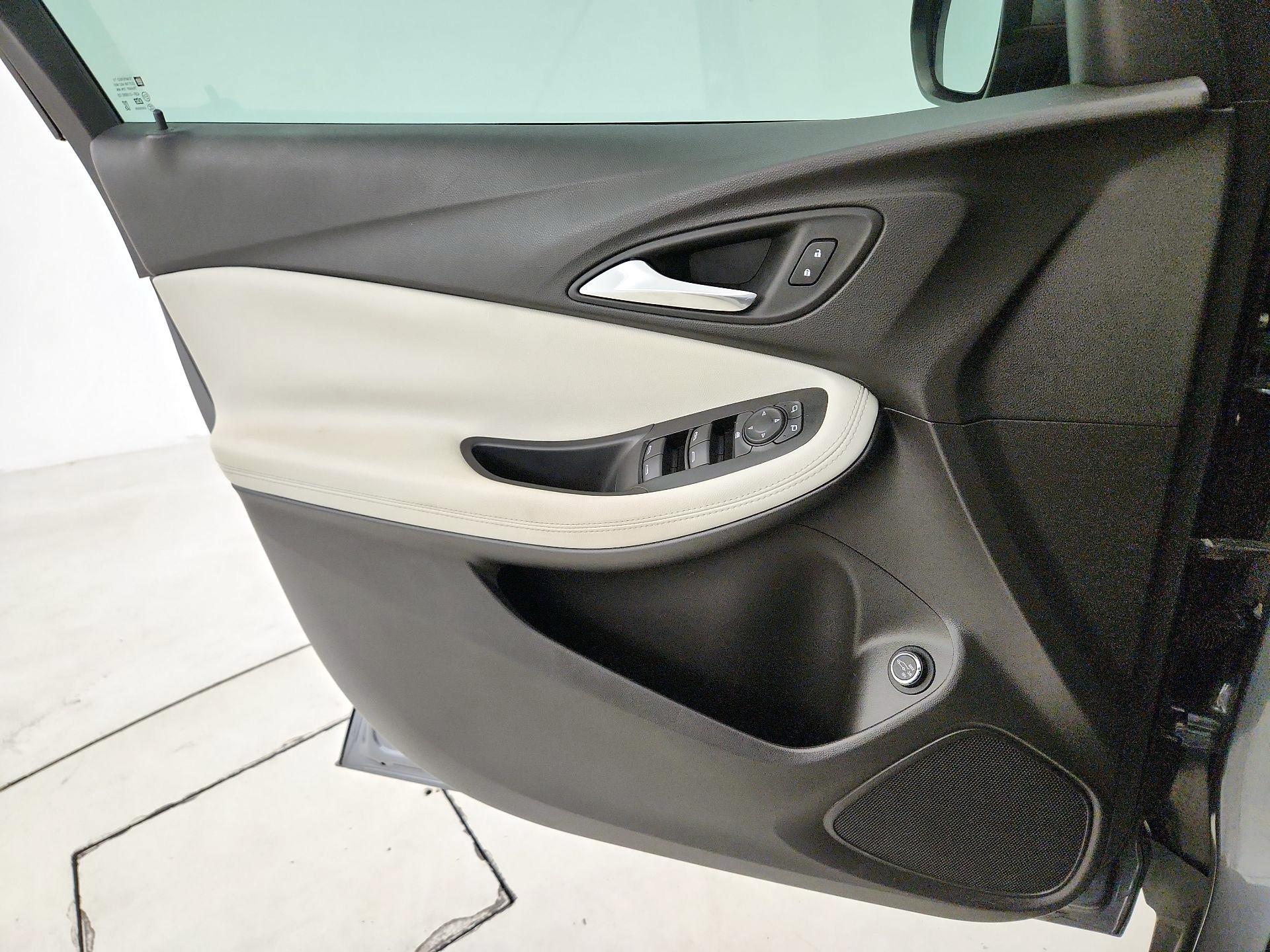 Thumbnail: 2021 Buick Encore GX - 12