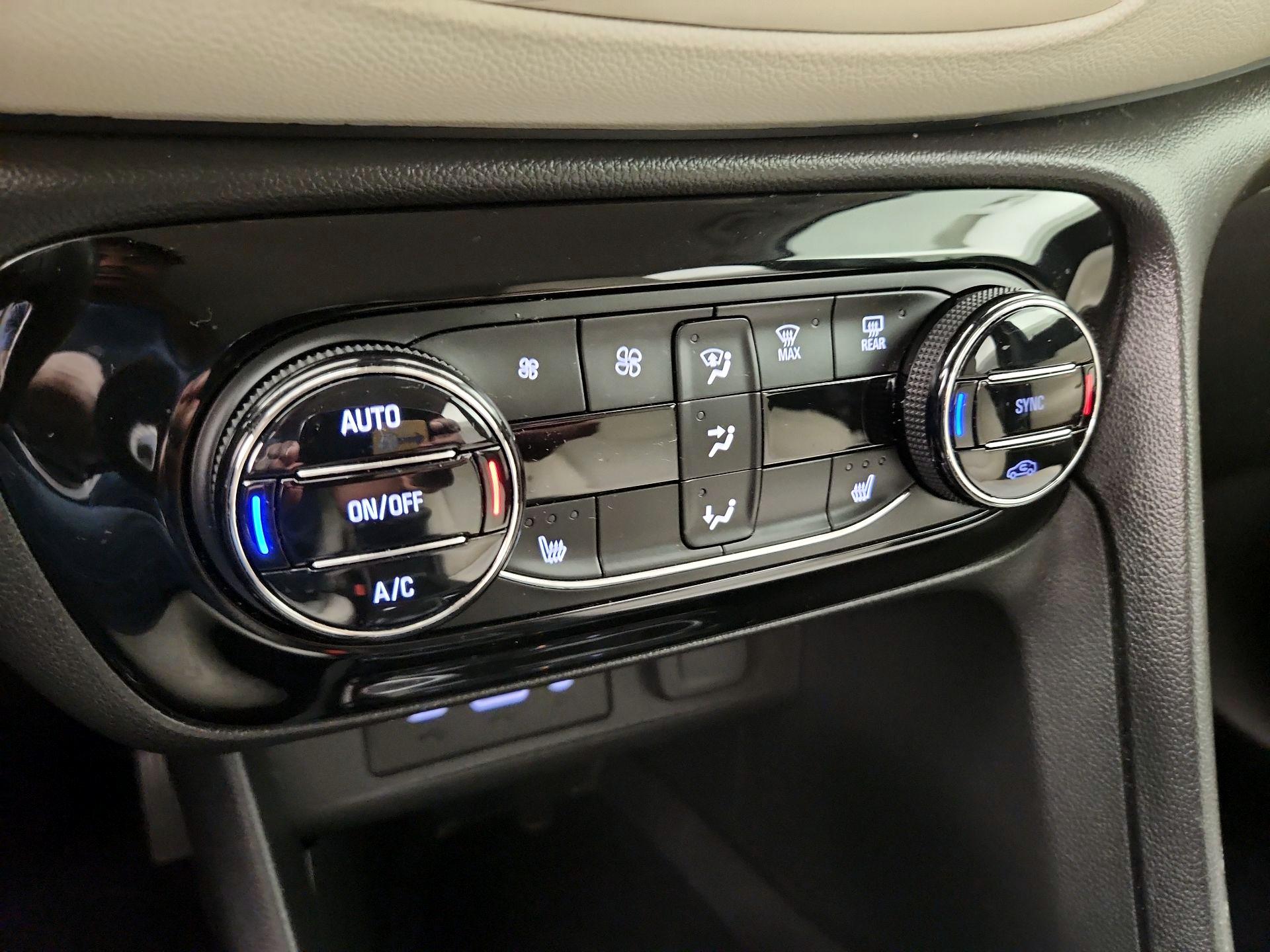 Thumbnail: 2021 Buick Encore GX - 16