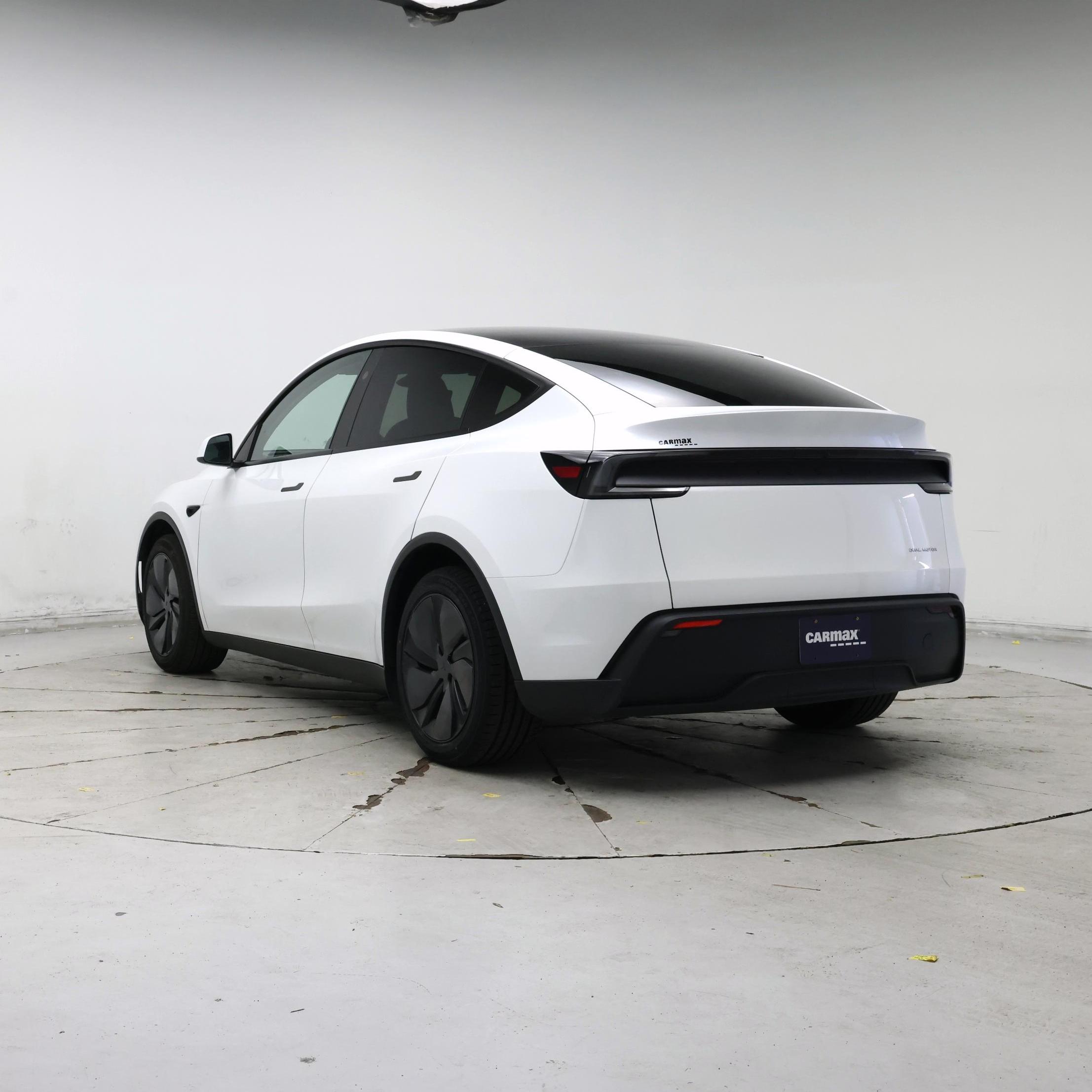 Thumbnail: 2026 Tesla Model Y - 2