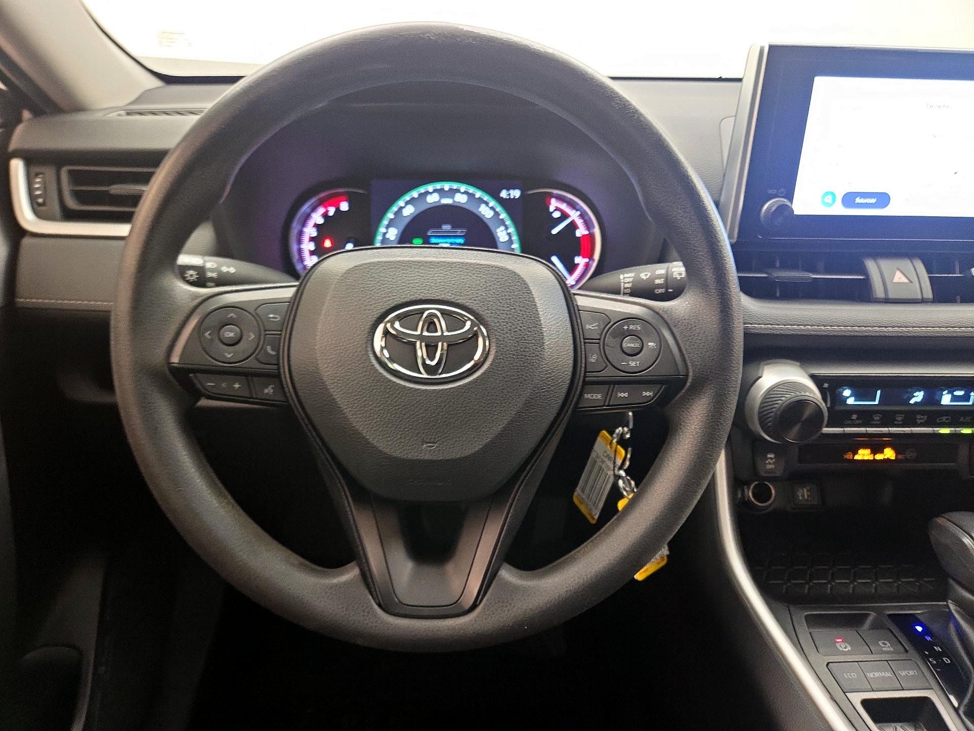 Thumbnail: 2023 Toyota RAV4 - 10