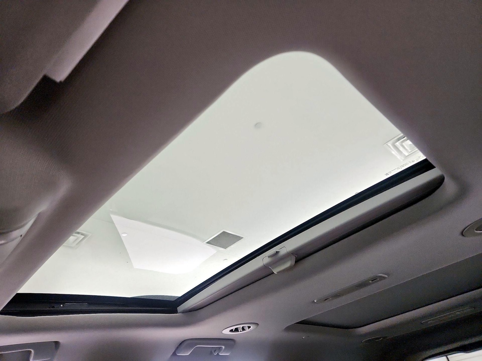 Sunroof(s) & Skylight(s)