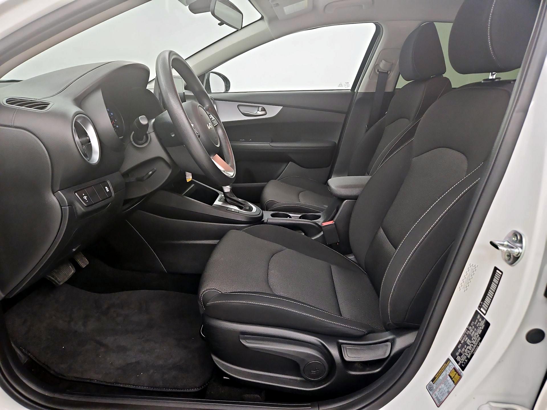 Thumbnail: 2024 Kia Forte - 11