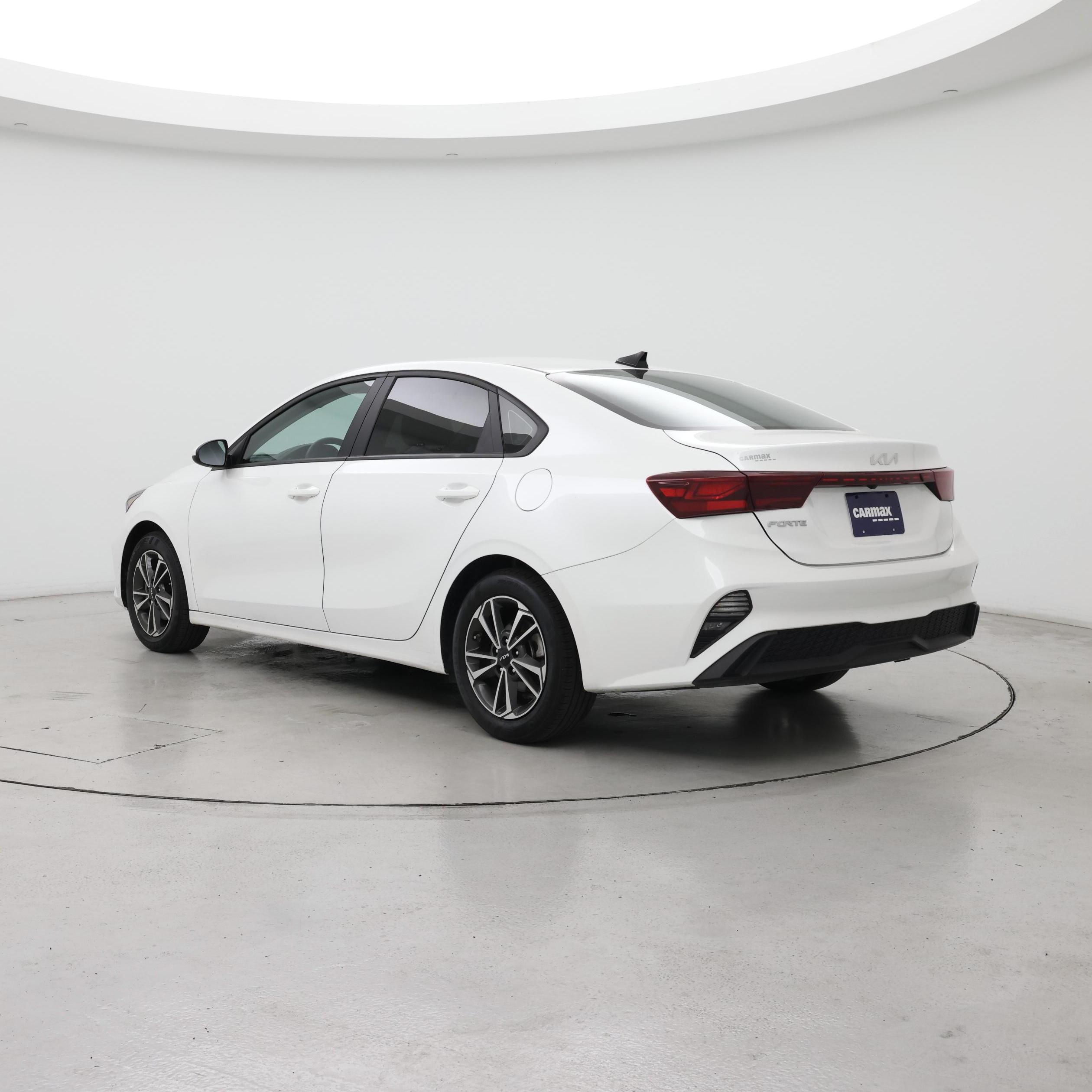 Thumbnail: 2024 Kia Forte - 2