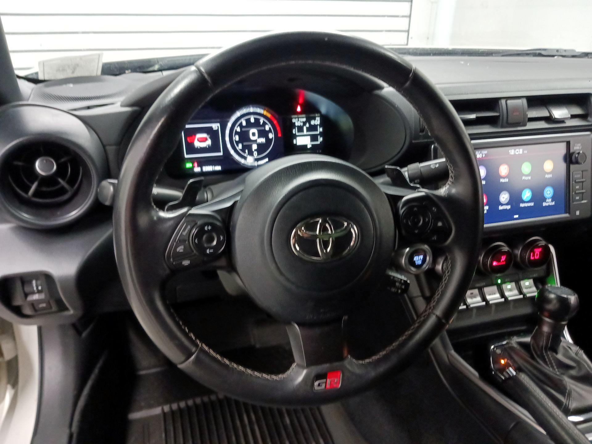 Thumbnail: 2022 Toyota GR86 - 10
