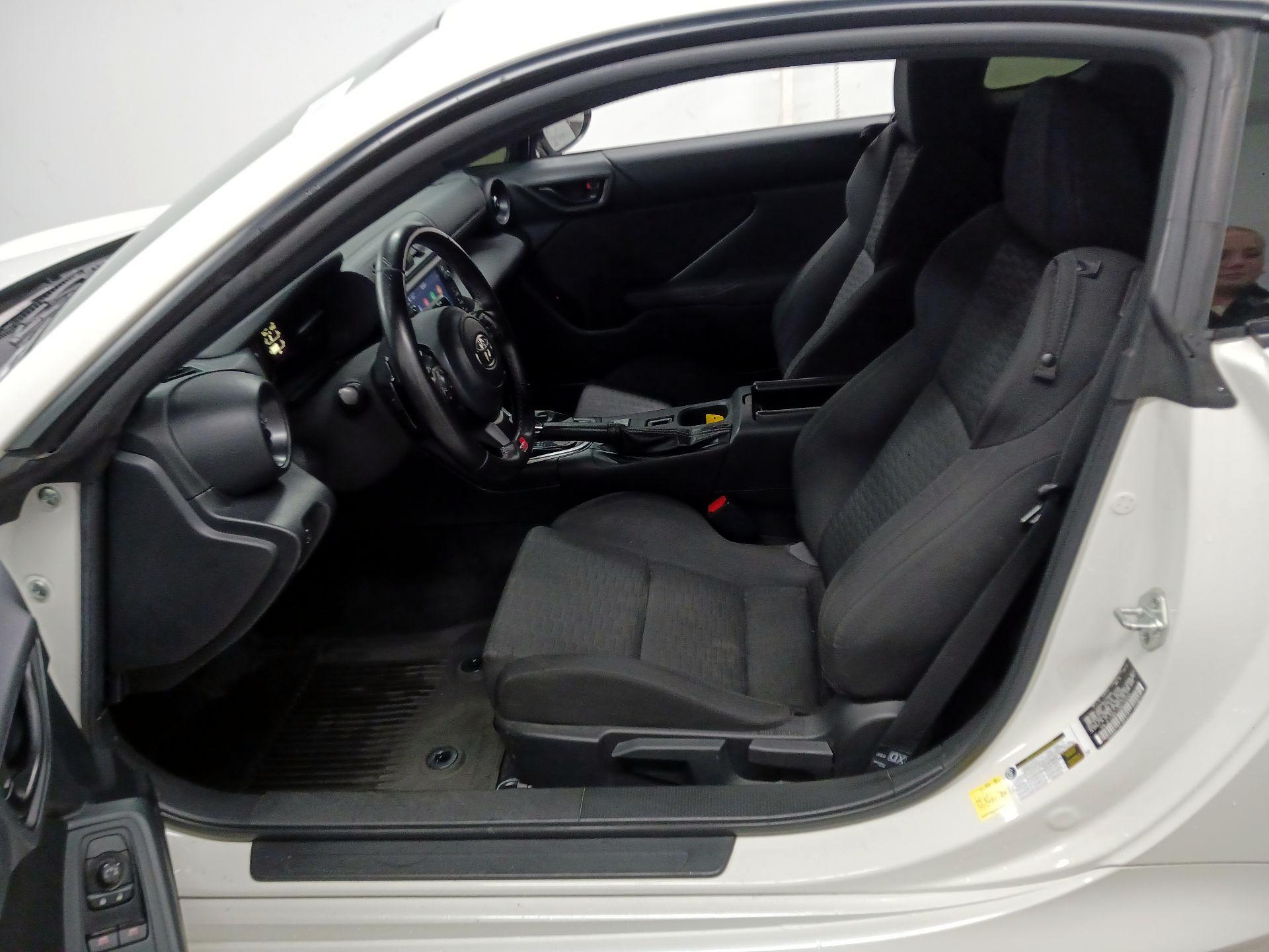 Thumbnail: 2022 Toyota GR86 - 11