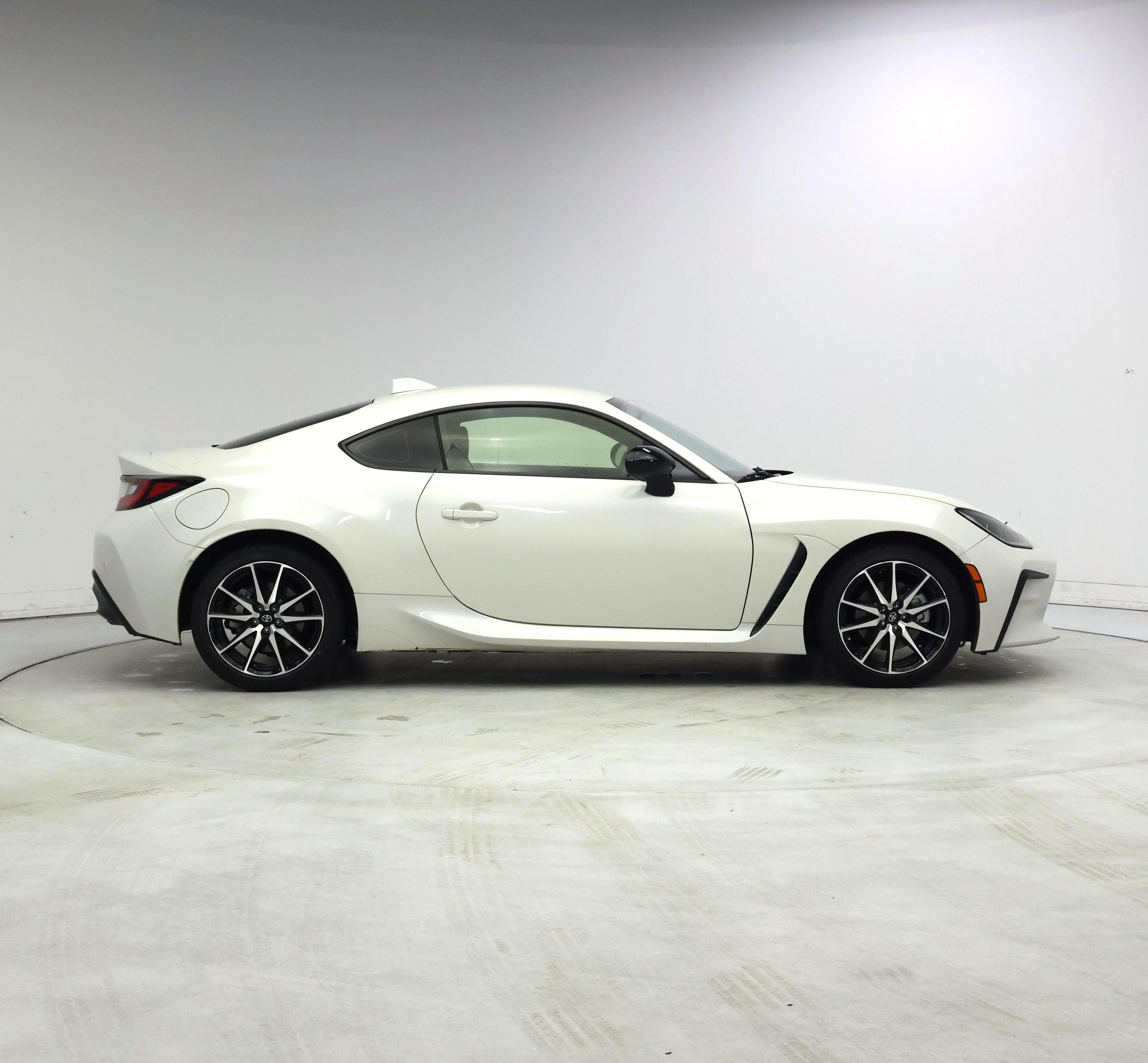 Thumbnail: 2022 Toyota GR86 - 7