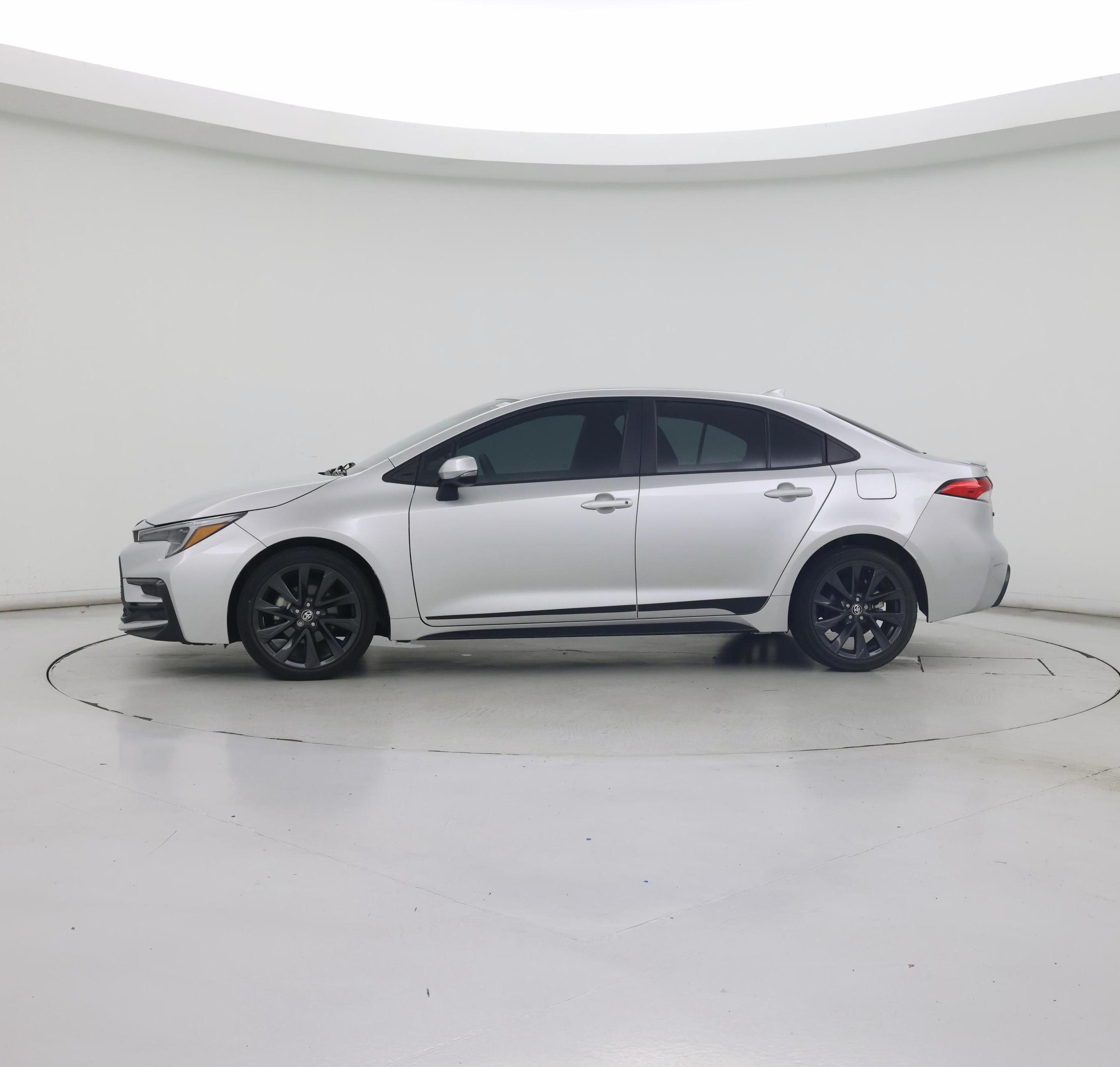 Thumbnail: 2024 Toyota Corolla - 3