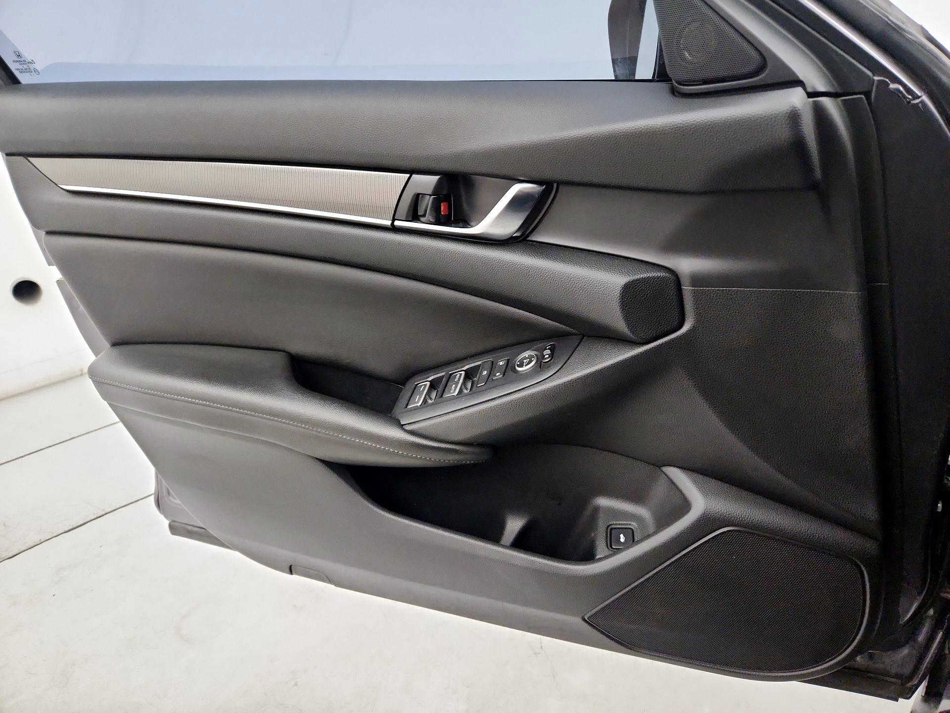Thumbnail: 2019 Honda Accord - 12