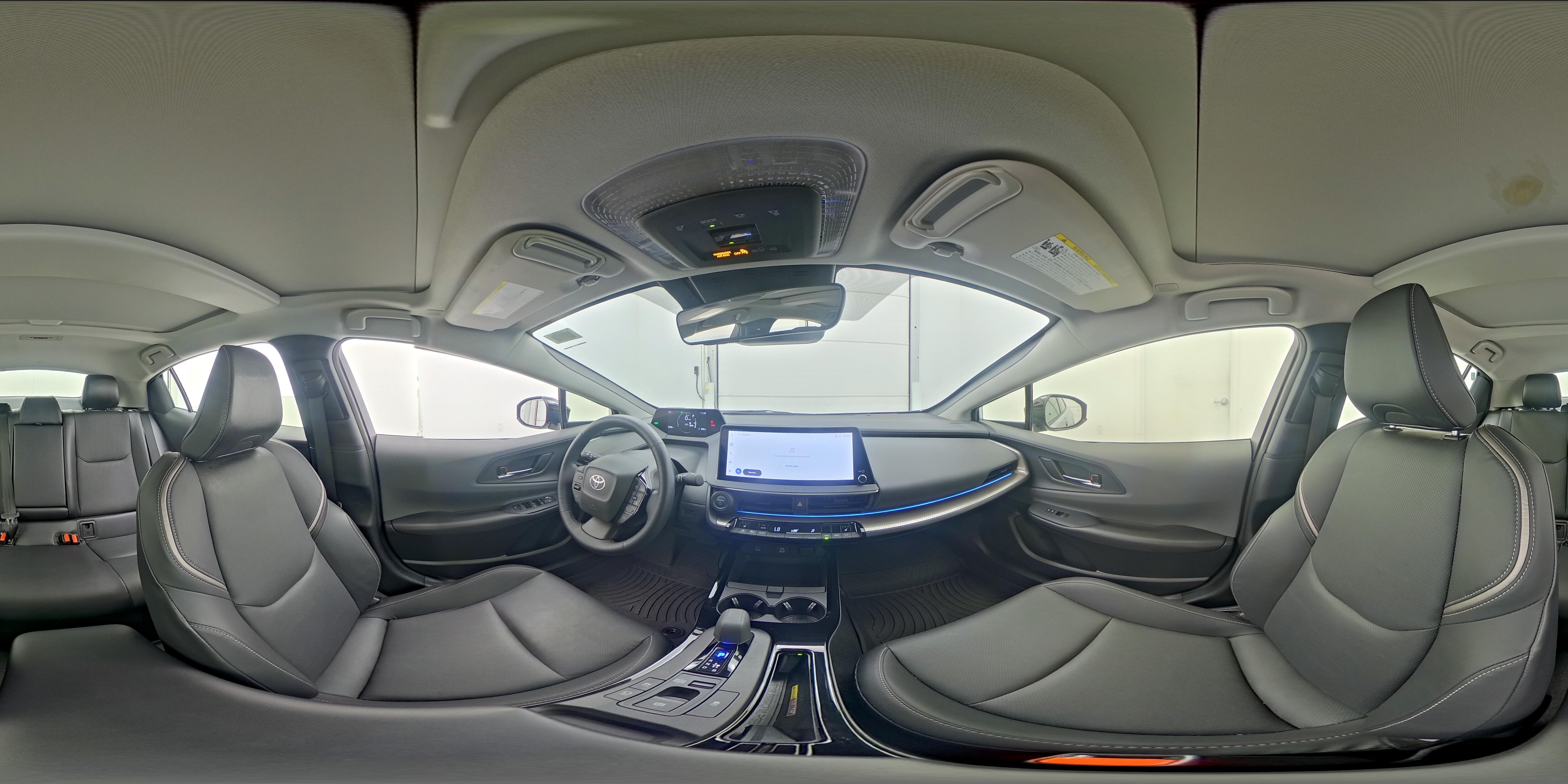 2024 Toyota Prius XLE - Photo 24