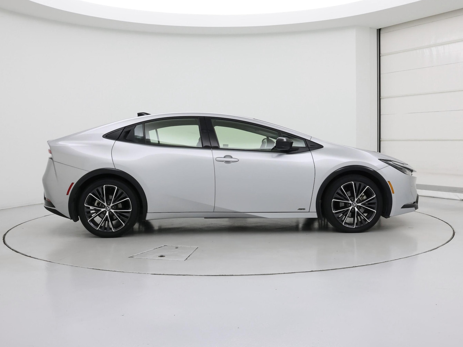 2024 Toyota Prius XLE - Photo 8