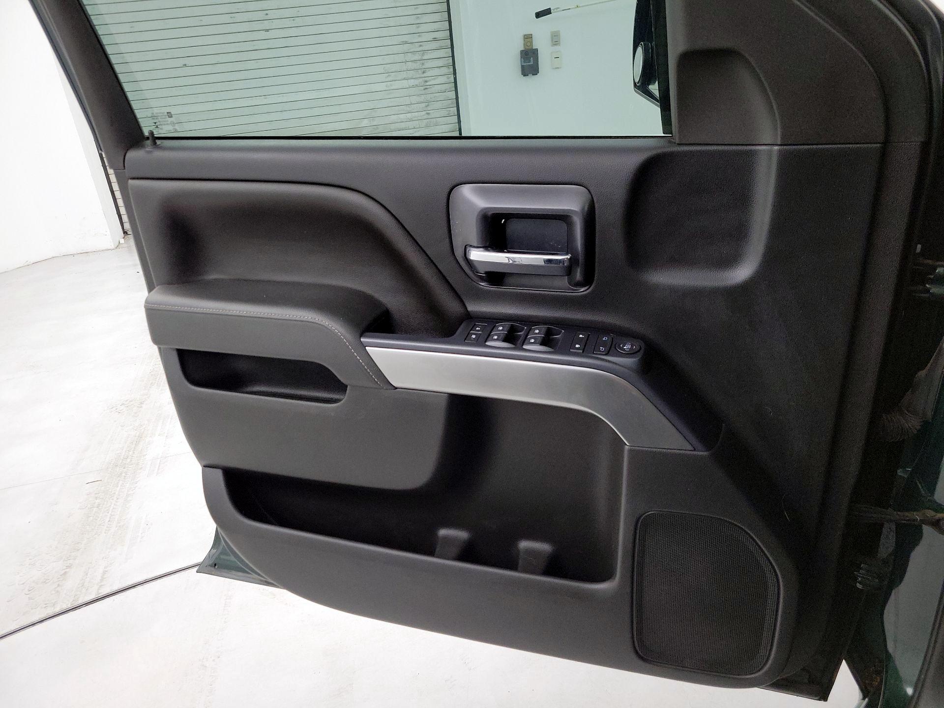 Thumbnail: 2015 Chevrolet Silverado 1500 - 12