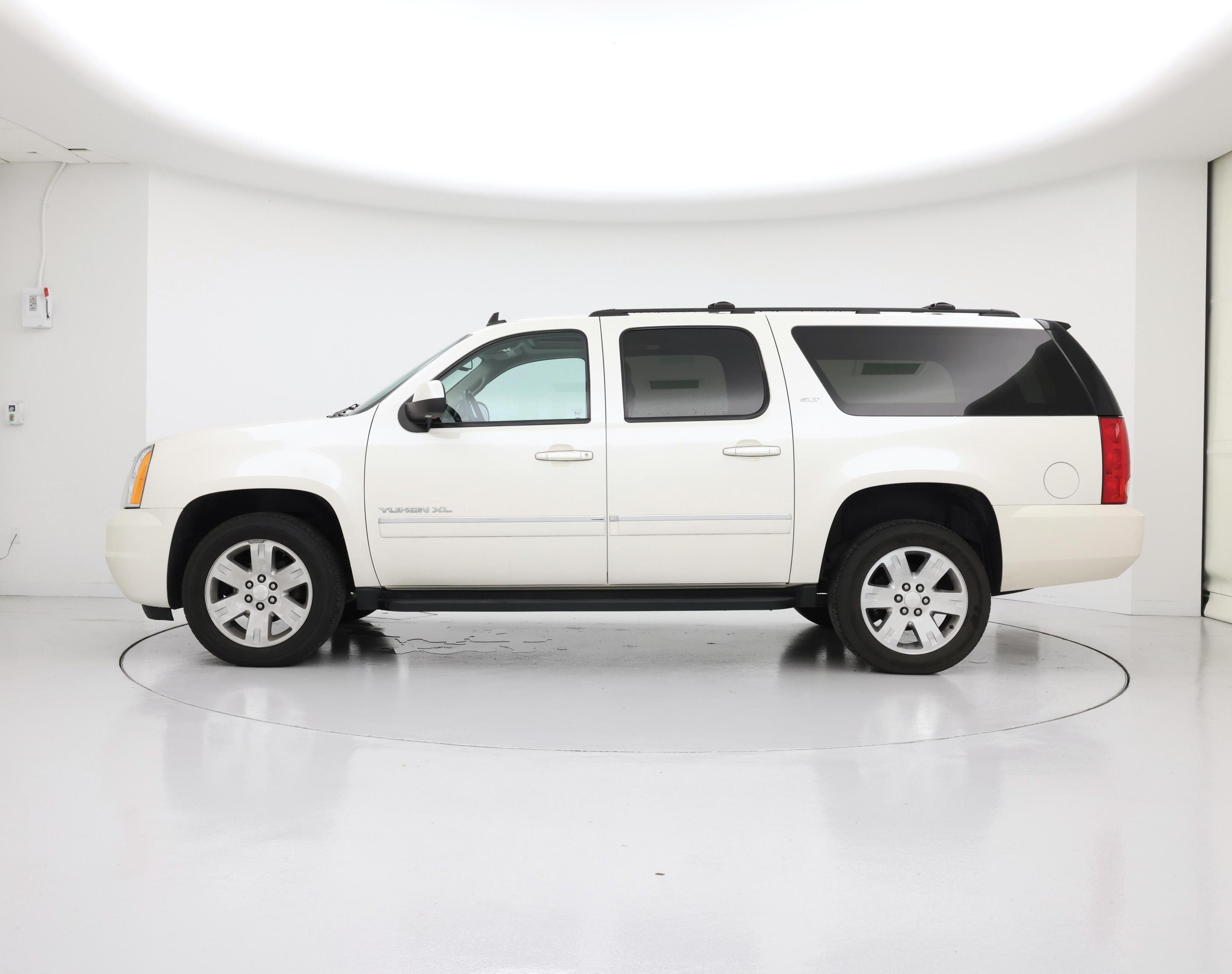 Thumbnail: 2014 GMC Yukon XL - 3