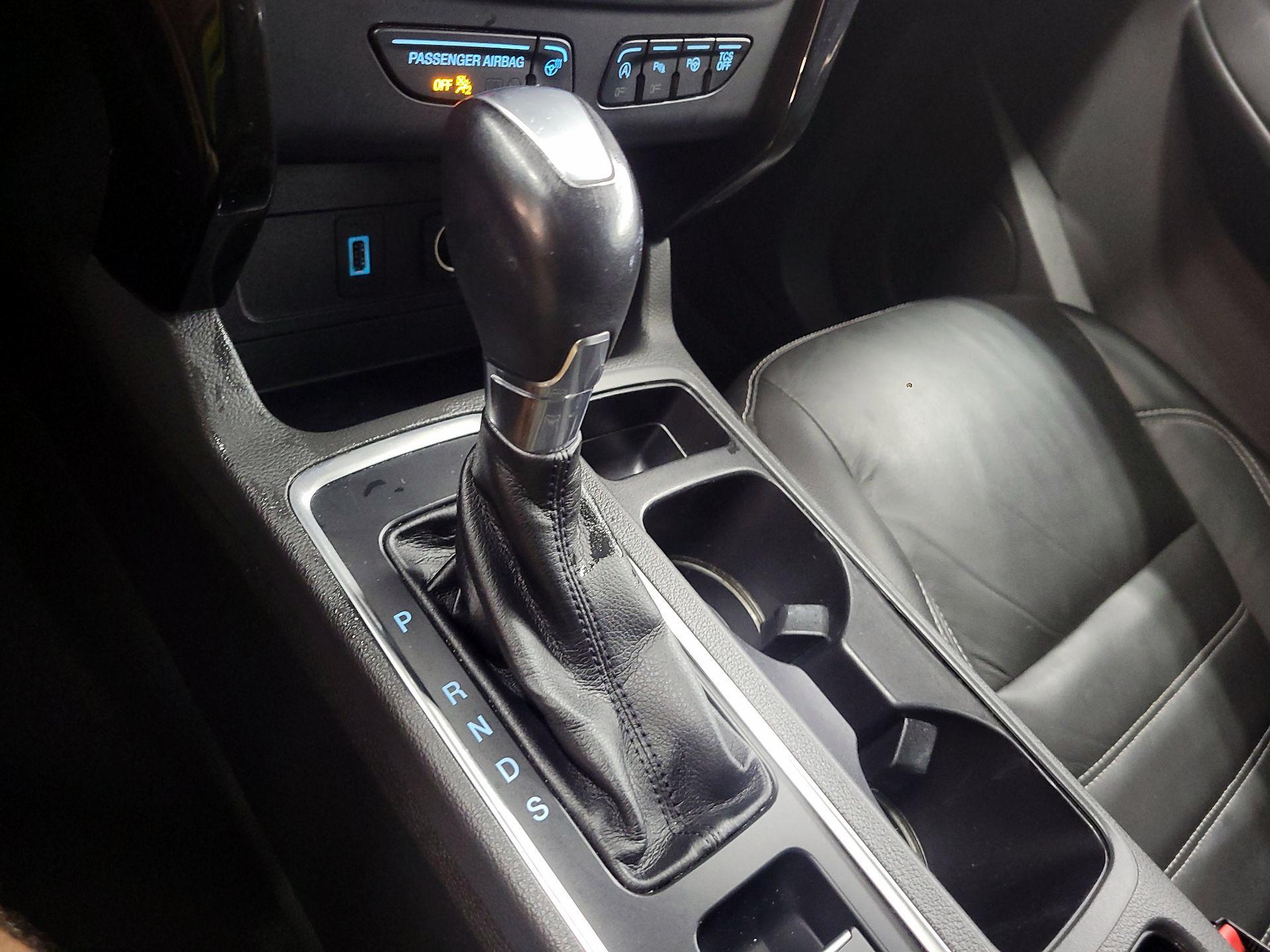 Thumbnail: 2017 Ford Escape - 17