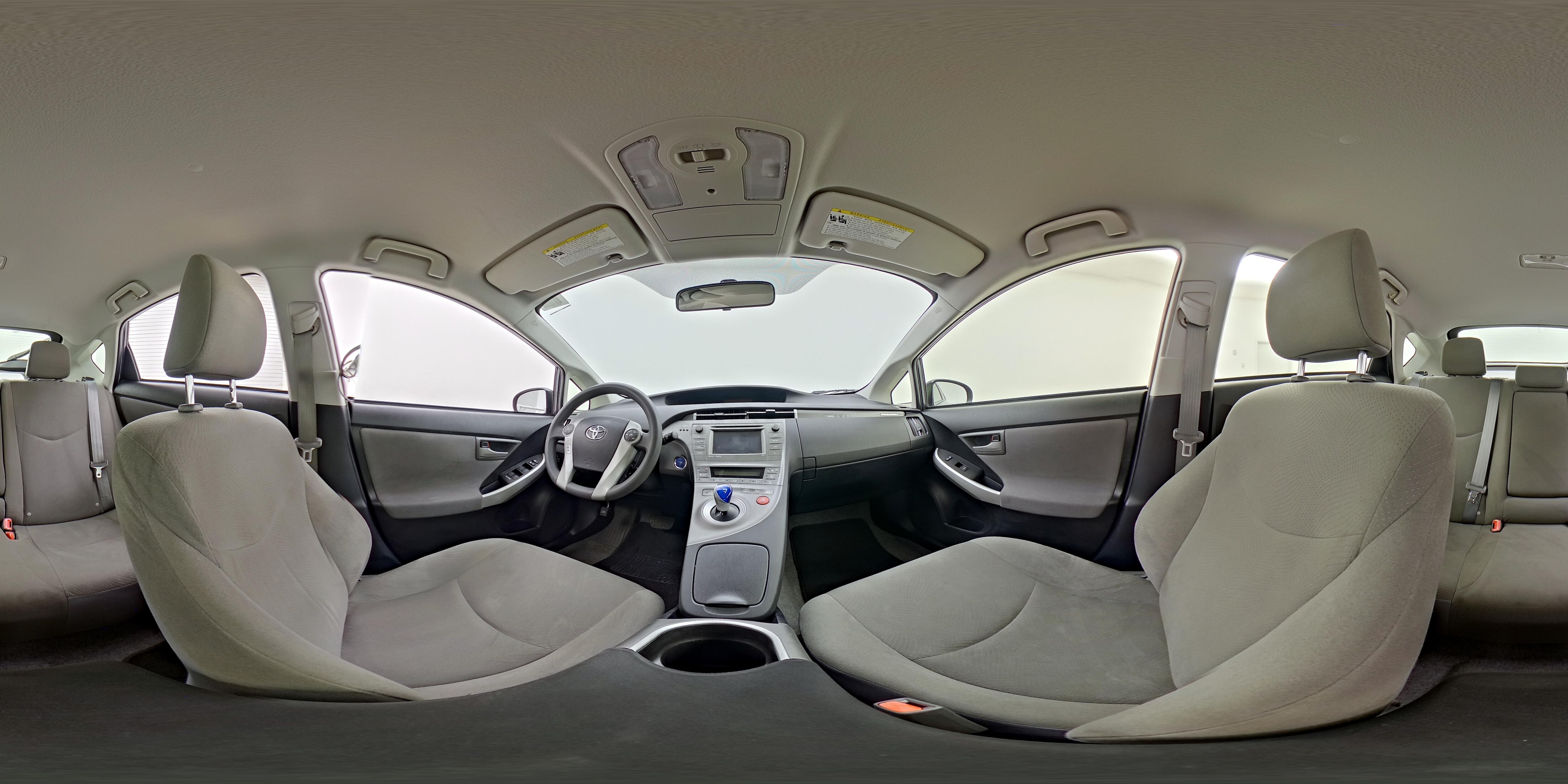 2015 Toyota Prius Plug-In Advanced - Photo 24