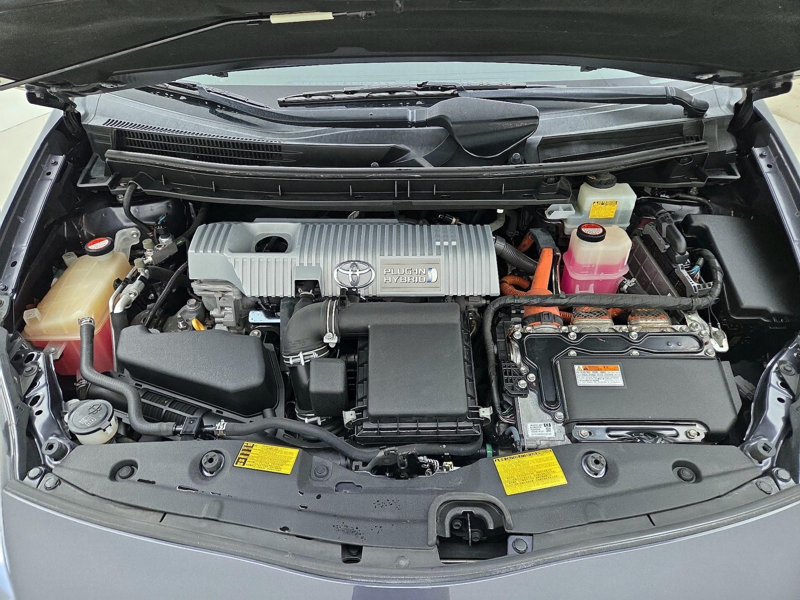 2015 Toyota Prius Plug-In Advanced - Photo 22