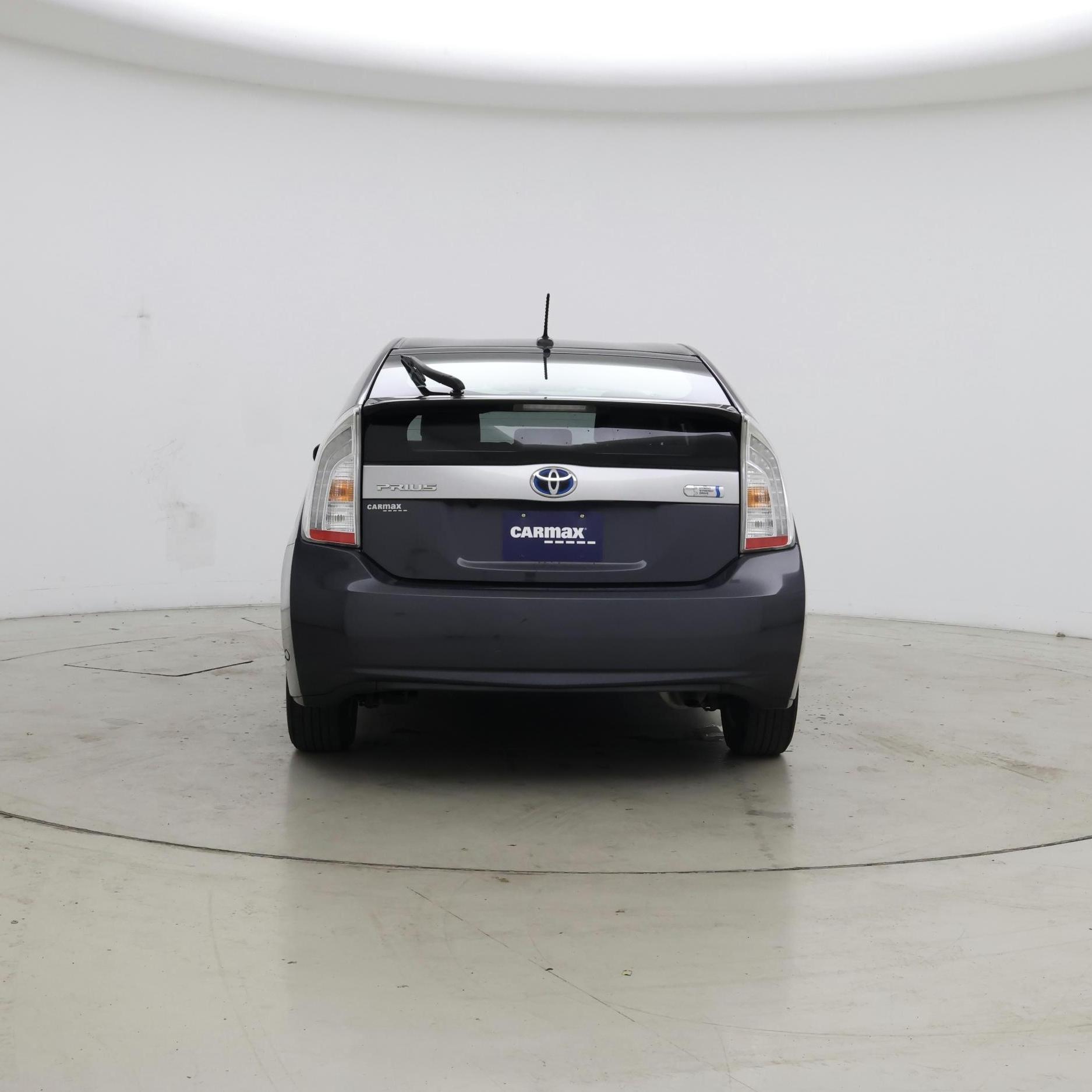 Thumbnail: 2015 Toyota Prius - 6