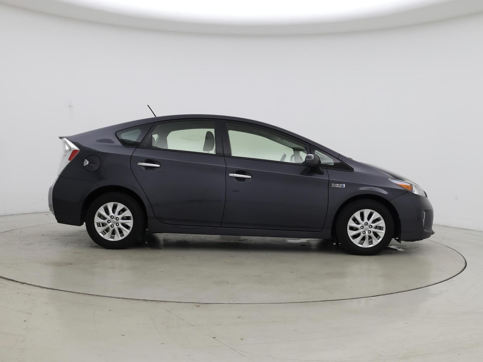 2015 Toyota Prius Plug-In Advanced - Photo 8