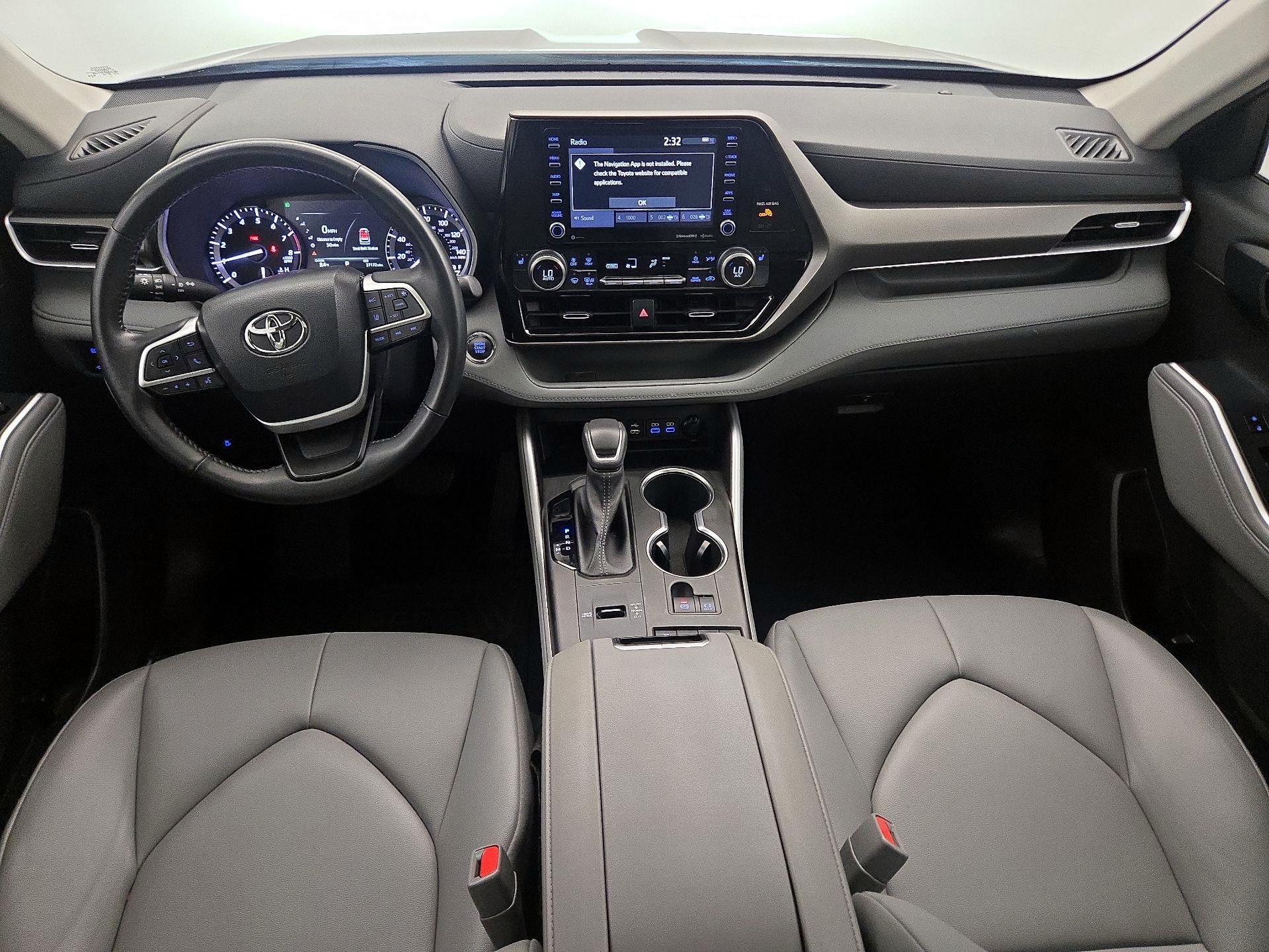 Thumbnail: 2022 Toyota Highlander - 9