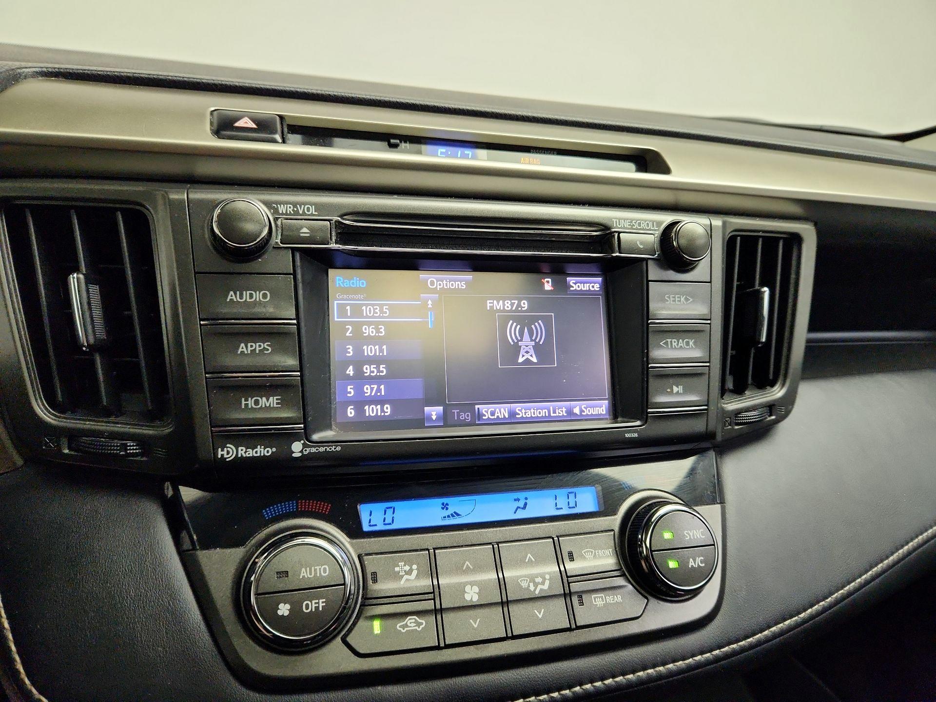 Thumbnail: 2015 Toyota RAV4 - 15