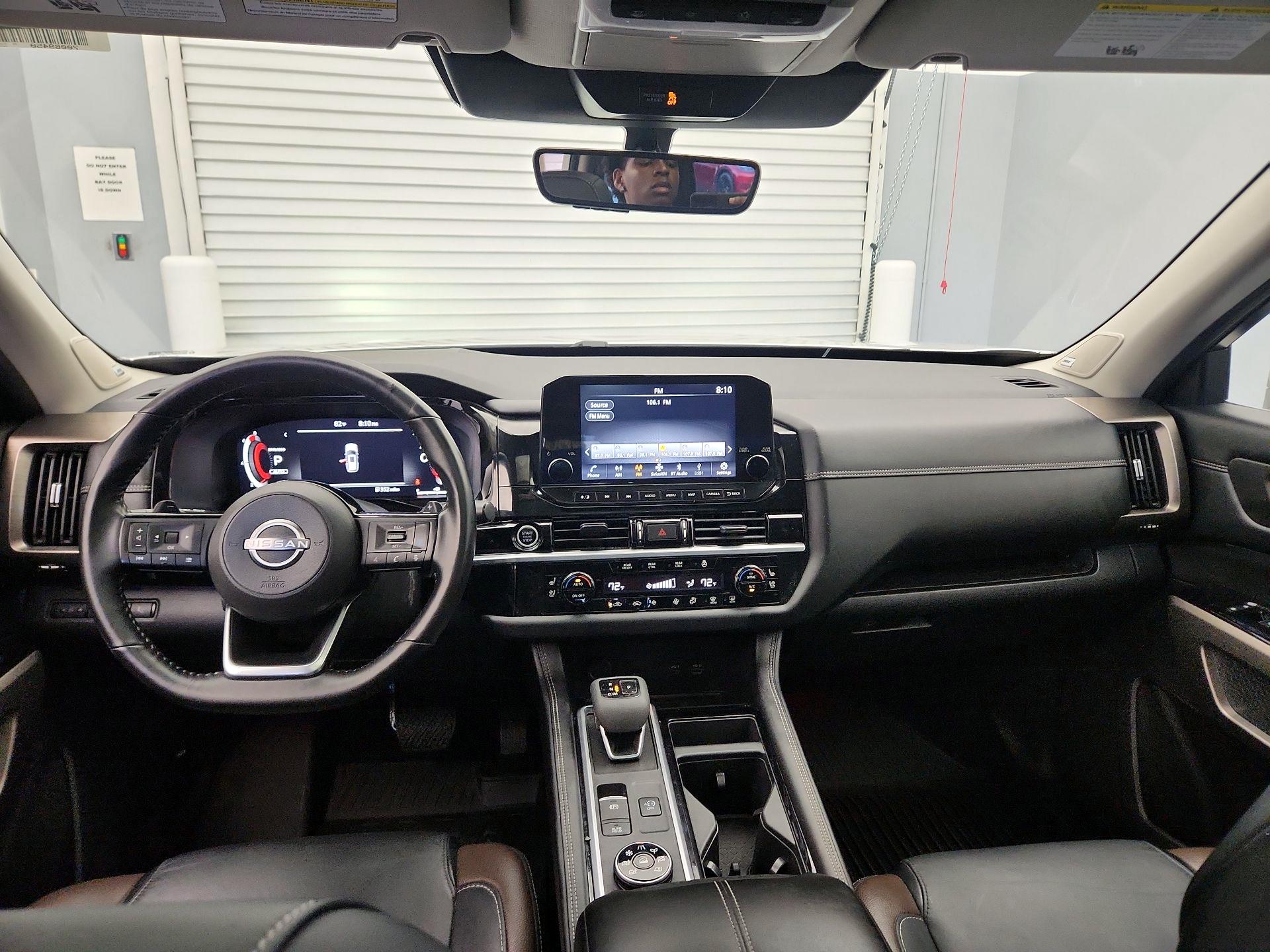 Thumbnail: 2023 Nissan Pathfinder - 9