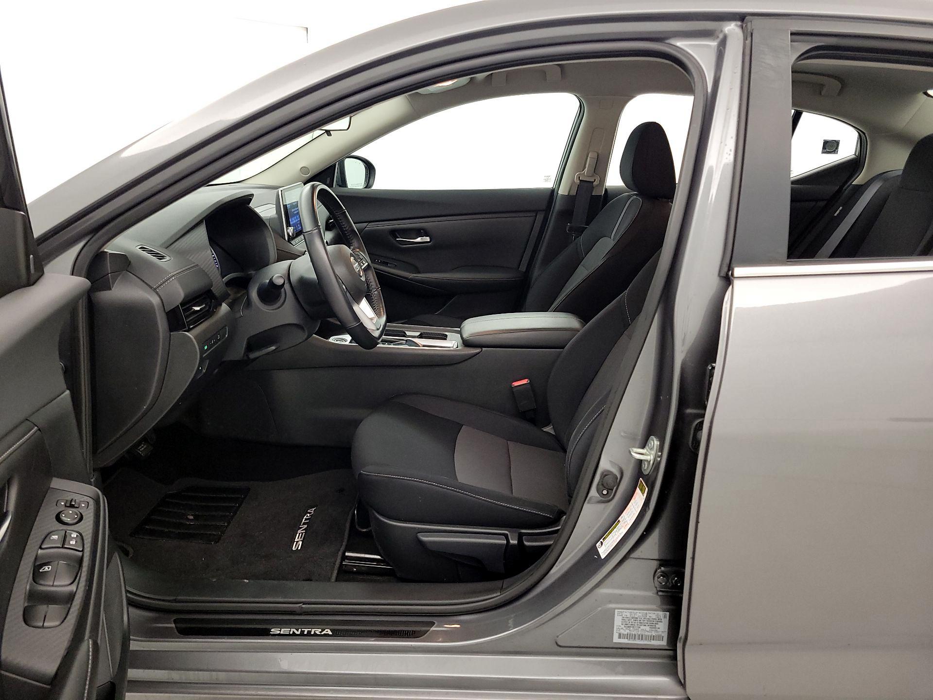 Thumbnail: 2021 Nissan Sentra - 11