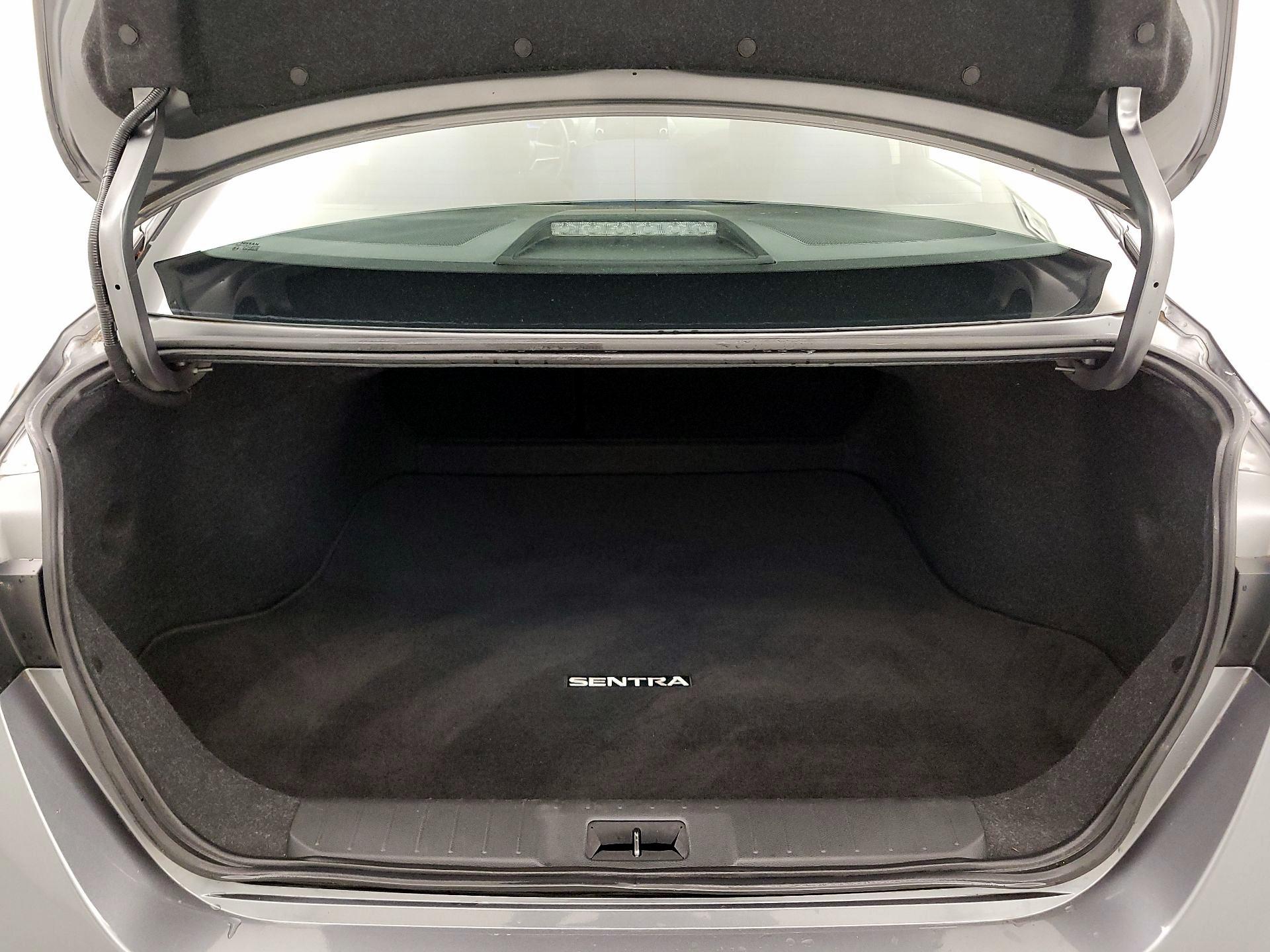 Thumbnail: 2021 Nissan Sentra - 20