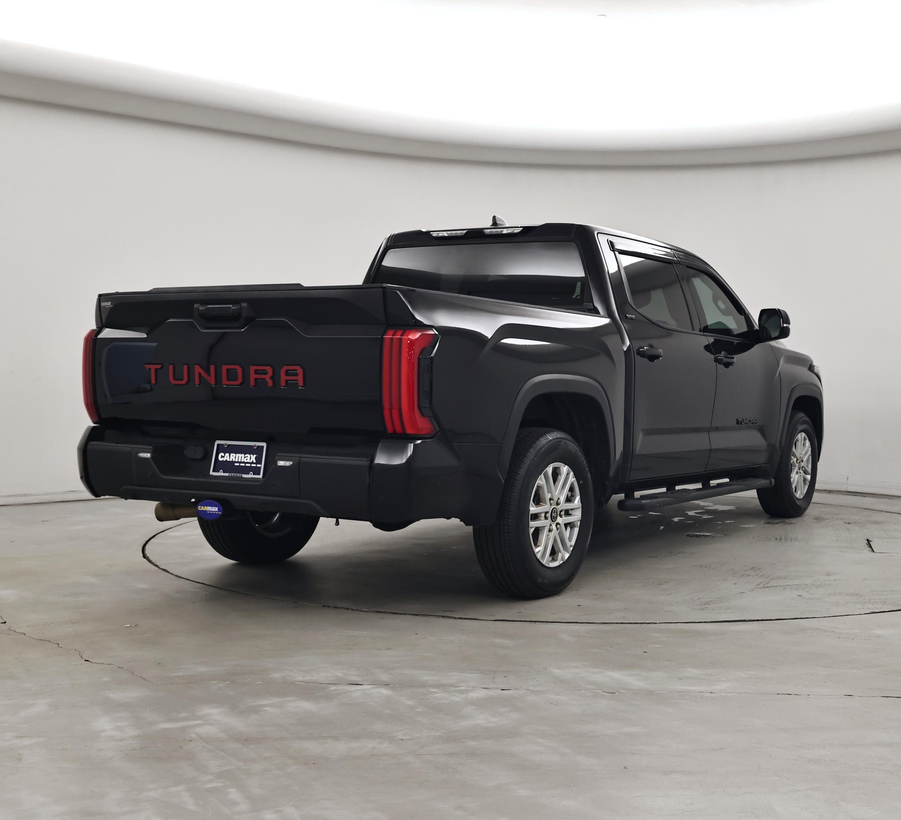 Thumbnail: 2024 Toyota Tundra - 8