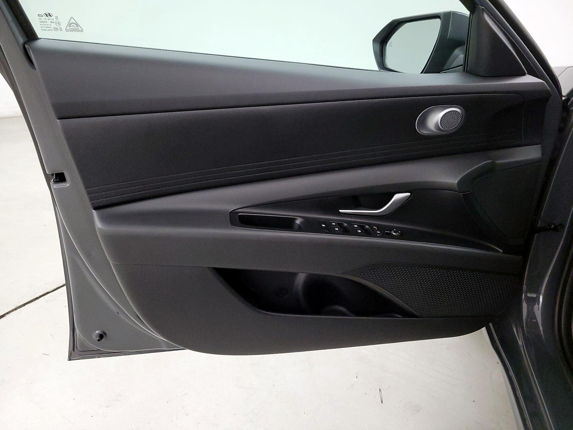 Thumbnail: 2026 Hyundai Elantra - 12