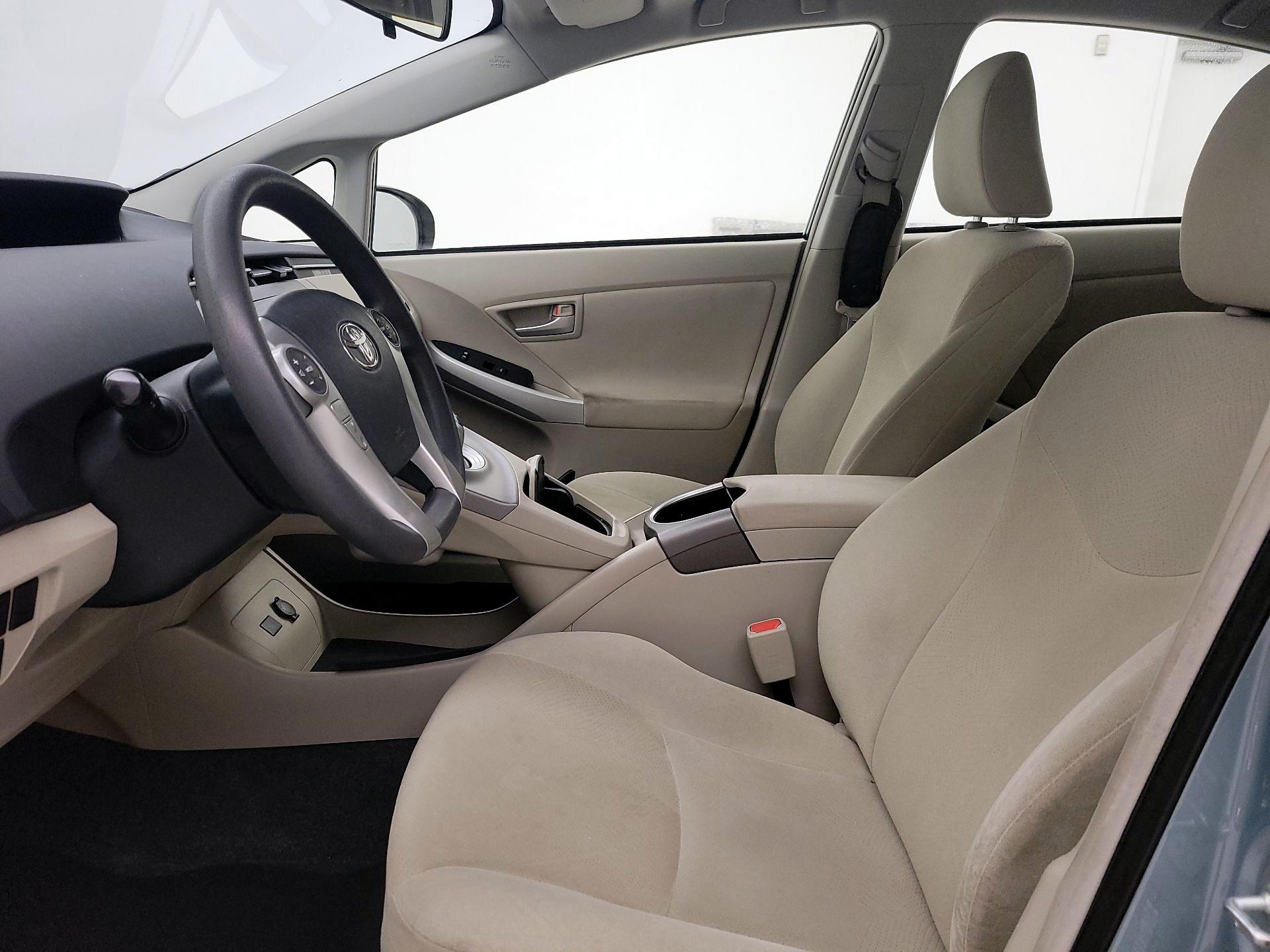 Thumbnail: 2014 Toyota Prius - 11