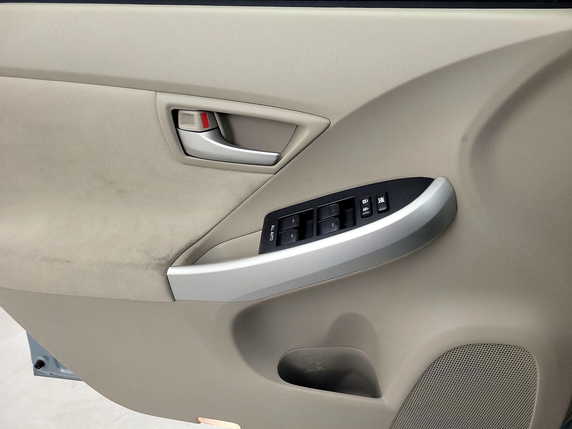 Thumbnail: 2014 Toyota Prius - 12