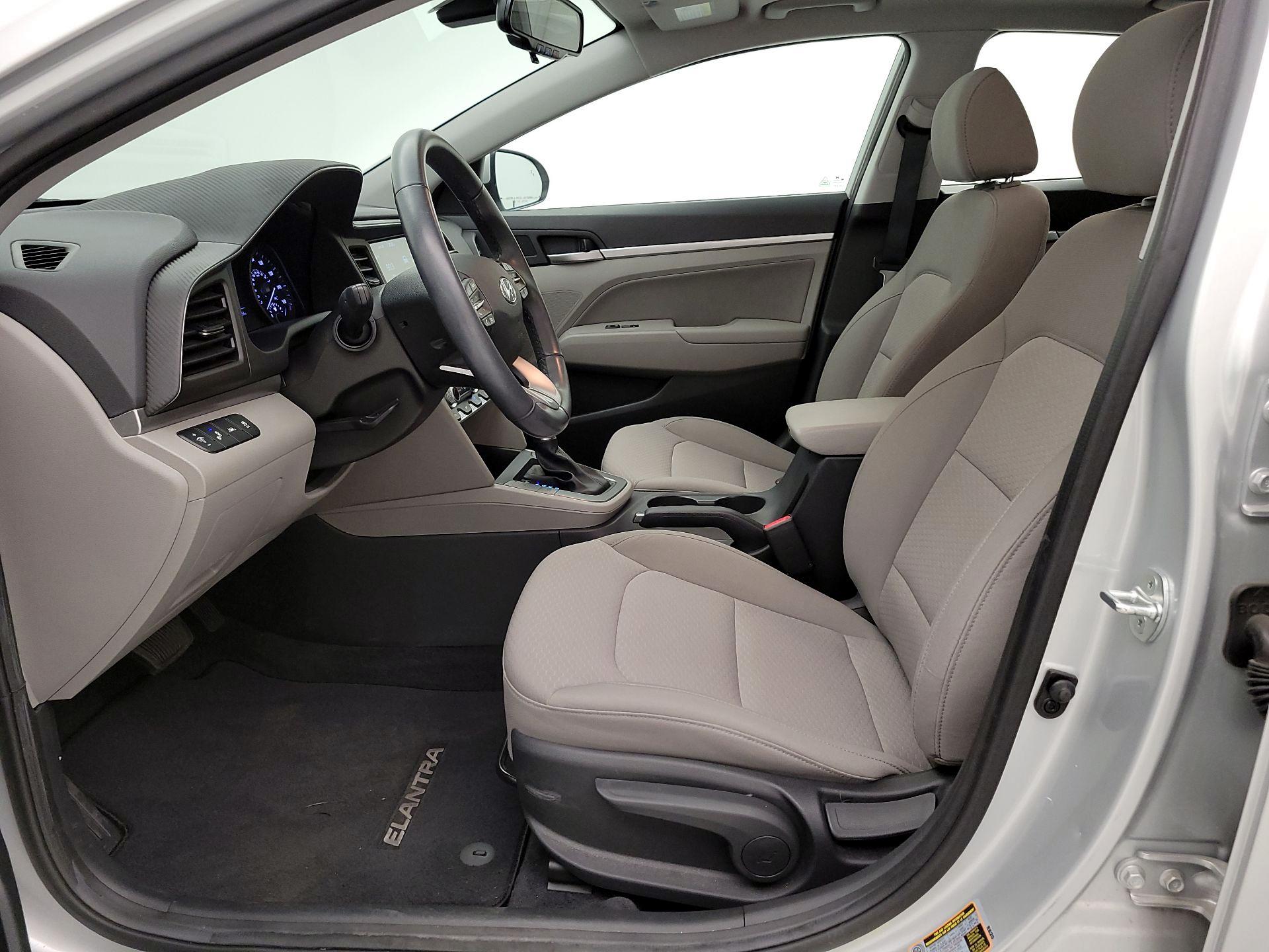 Thumbnail: 2020 Hyundai Elantra - 11