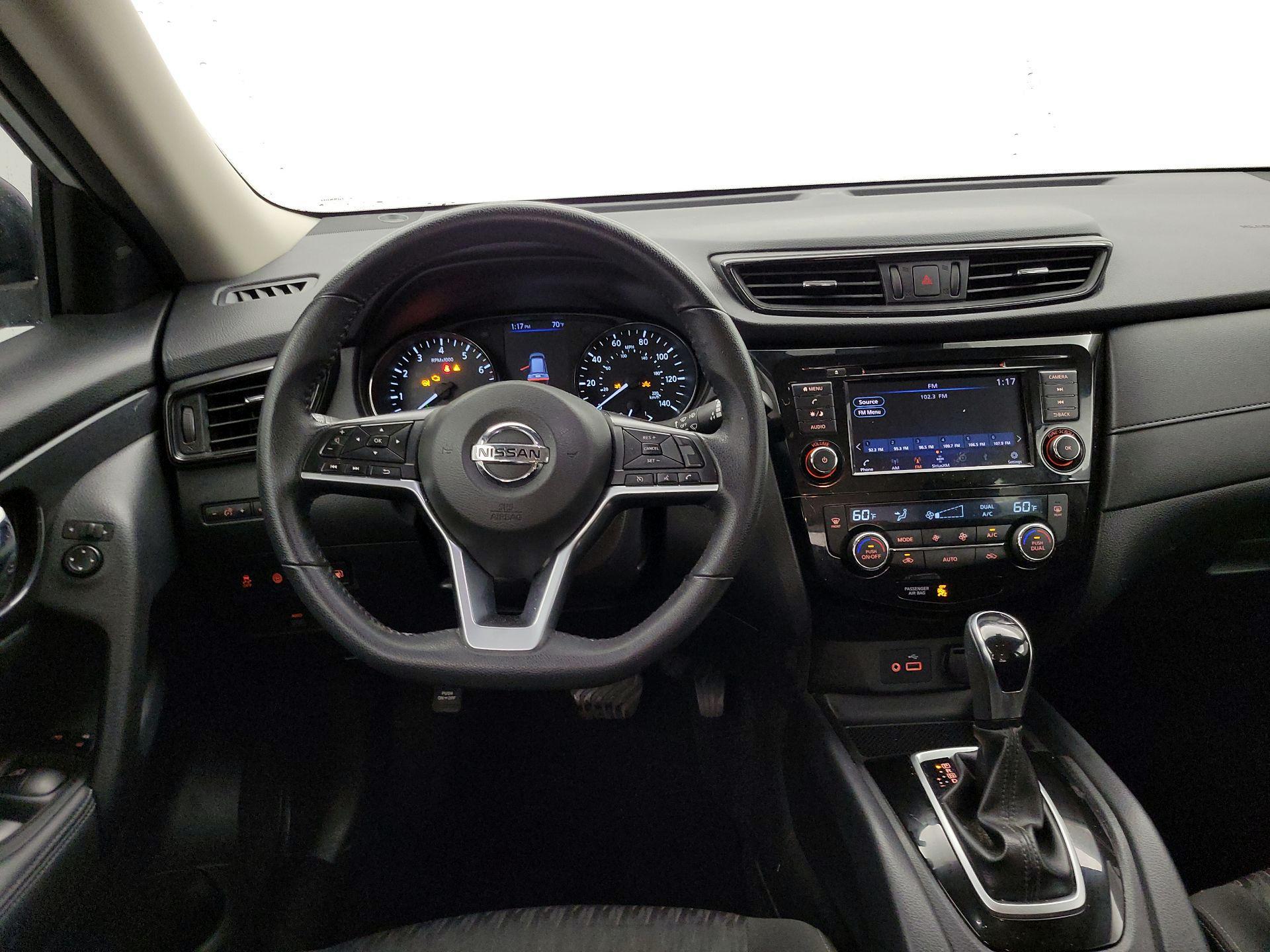 Thumbnail: 2019 Nissan Rogue - 10