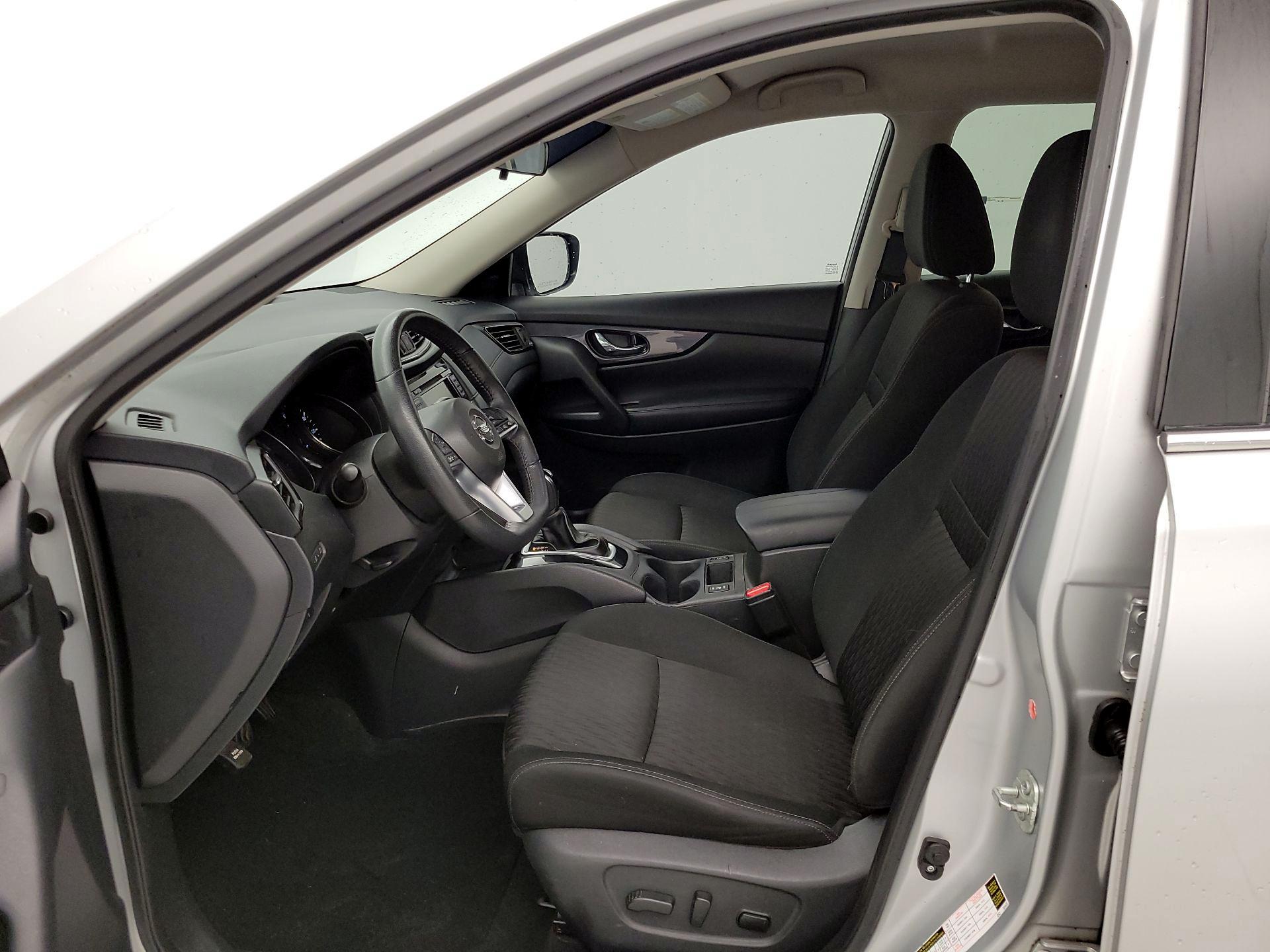 Thumbnail: 2019 Nissan Rogue - 11