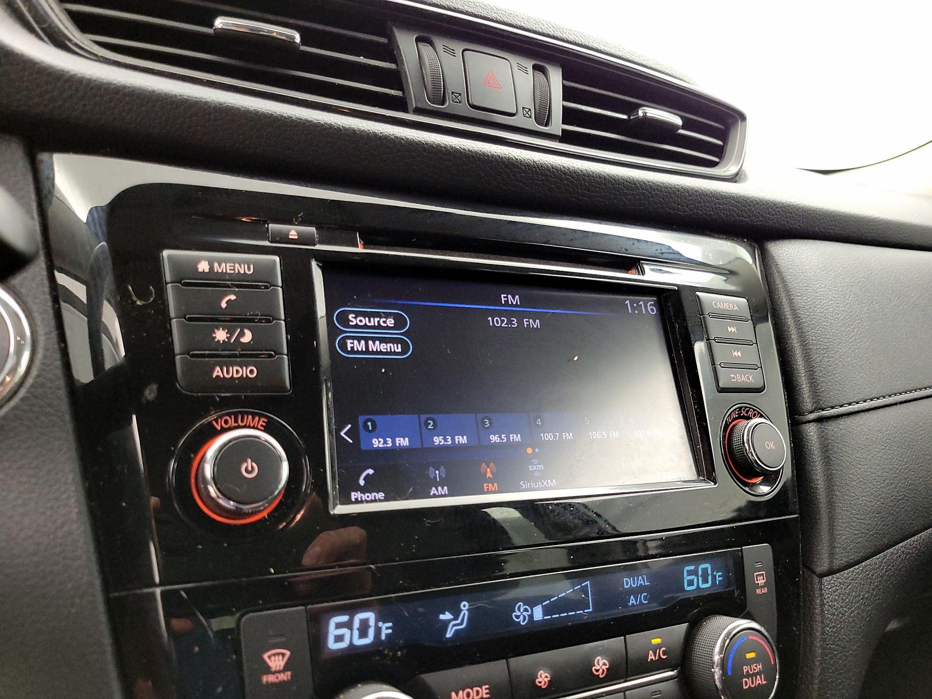 Thumbnail: 2019 Nissan Rogue - 15