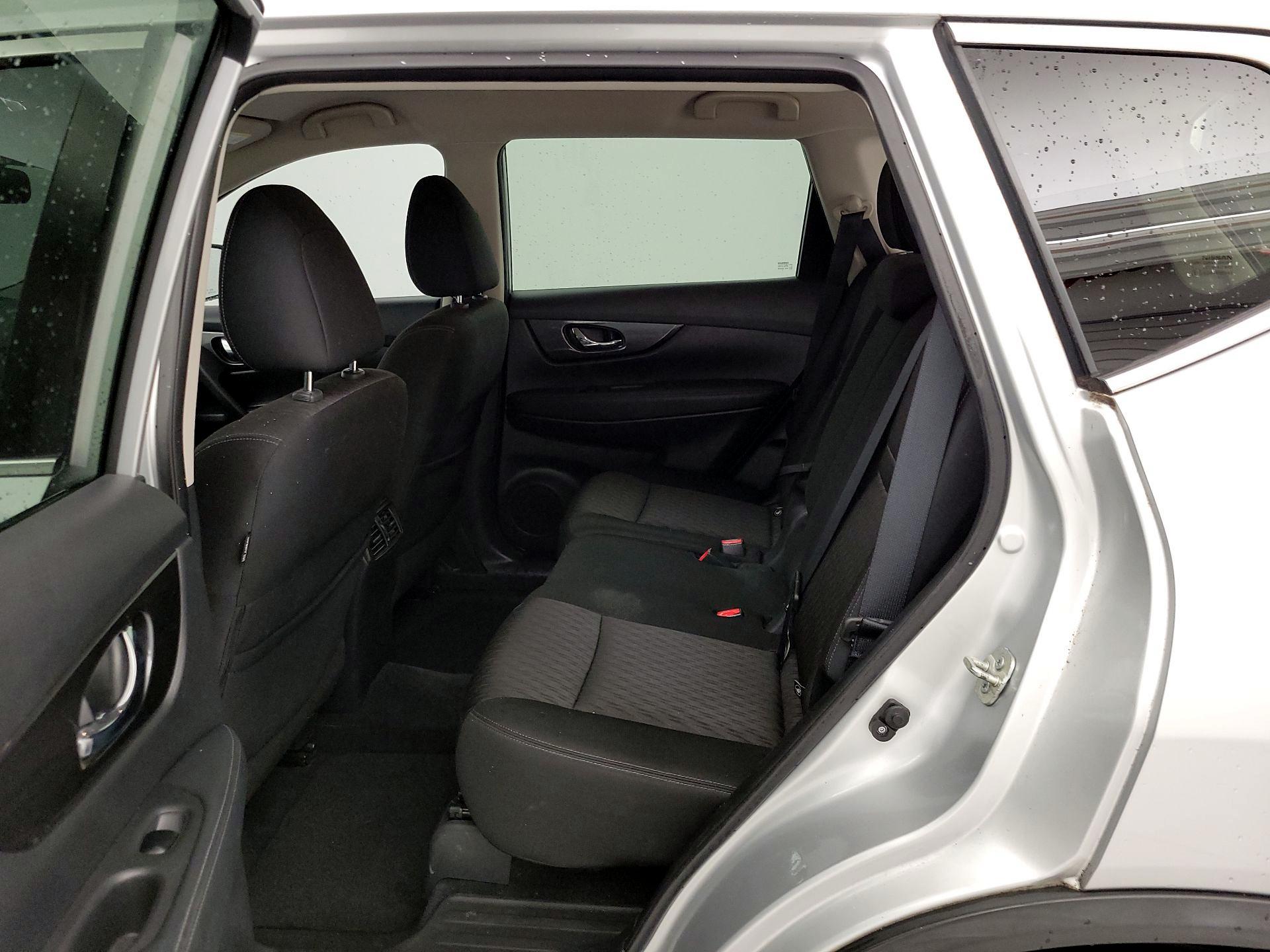 Thumbnail: 2019 Nissan Rogue - 19