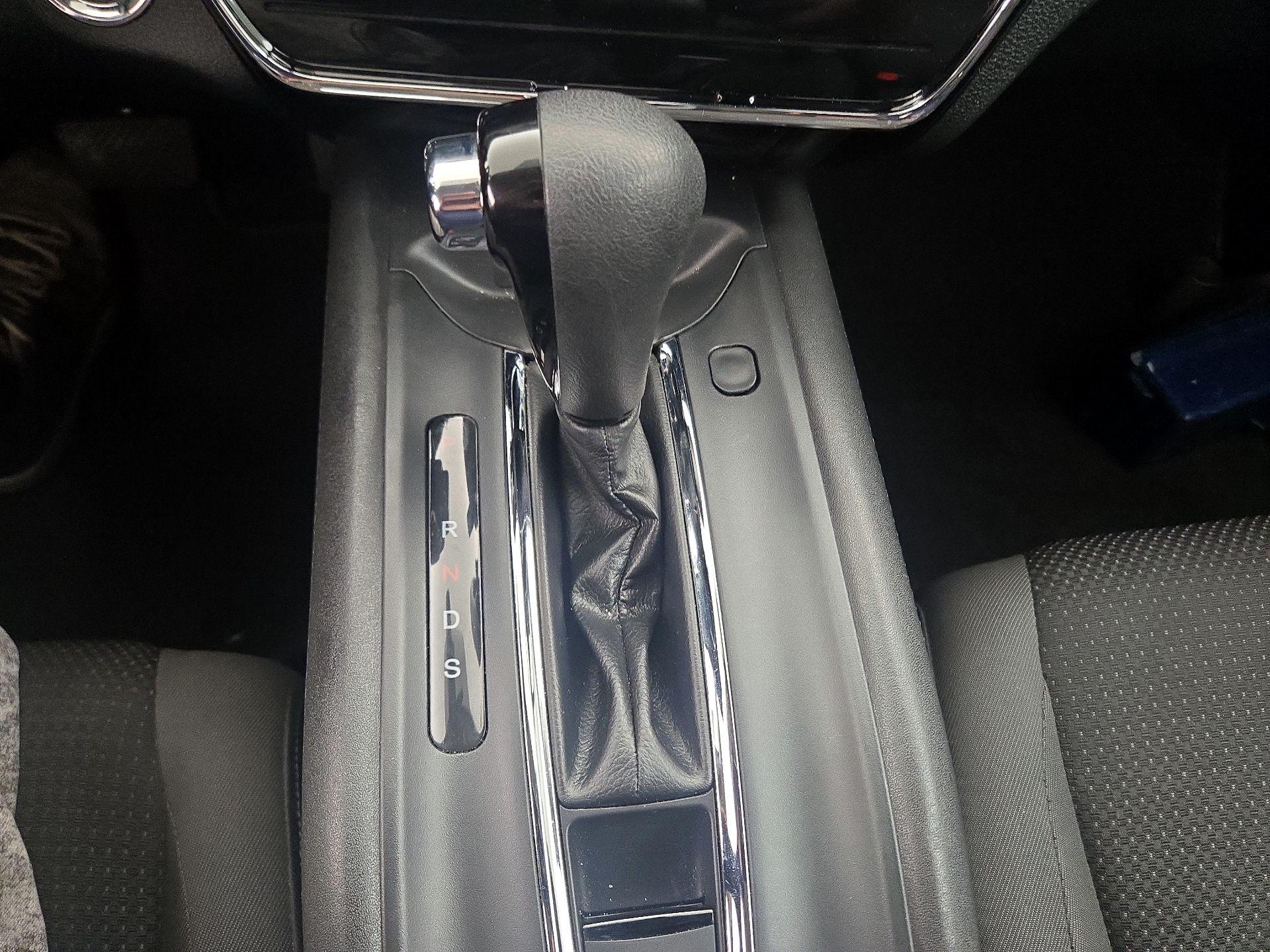 Thumbnail: 2019 Honda HR-V - 17