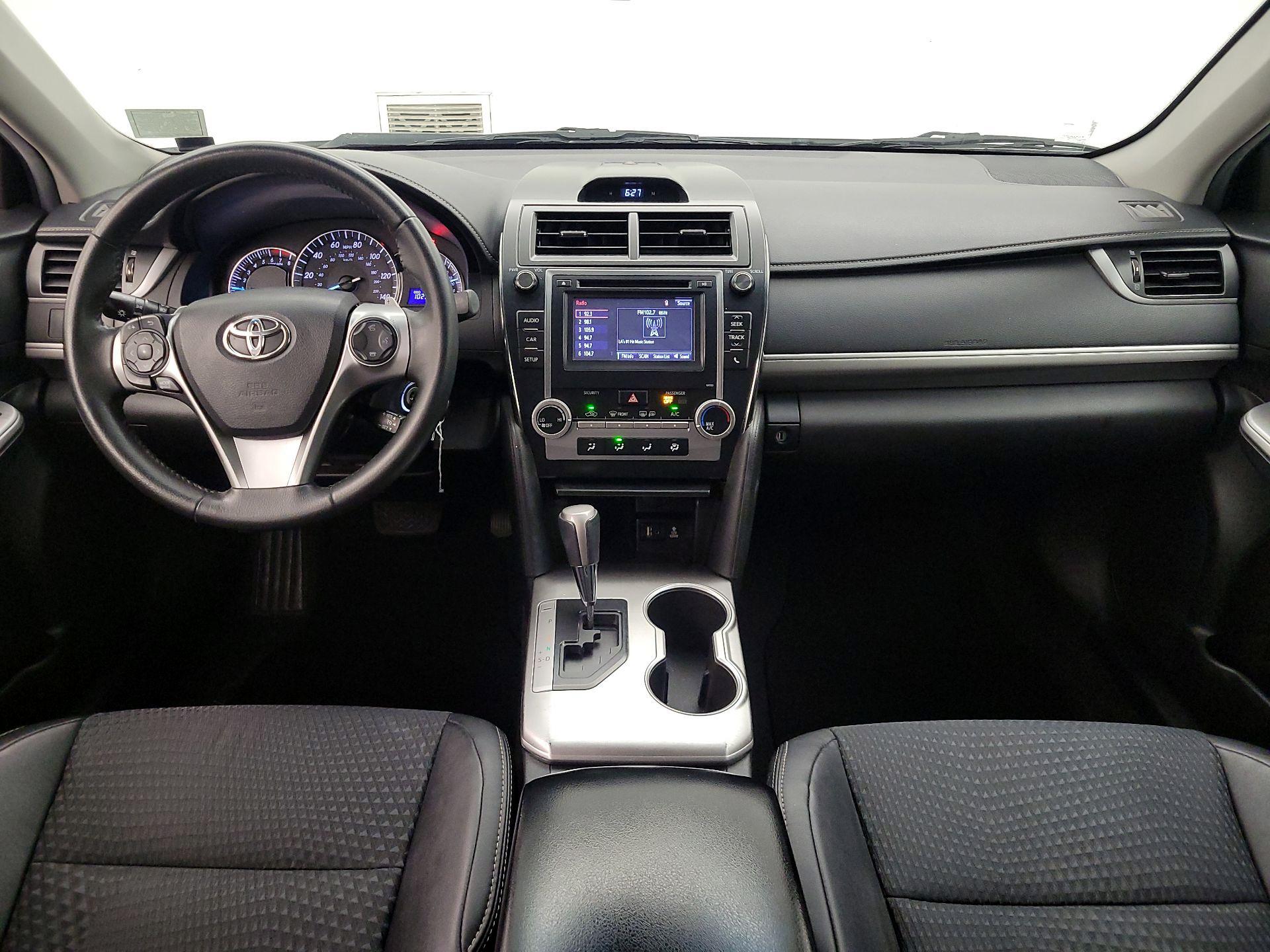 Thumbnail: 2014 Toyota Camry - 9