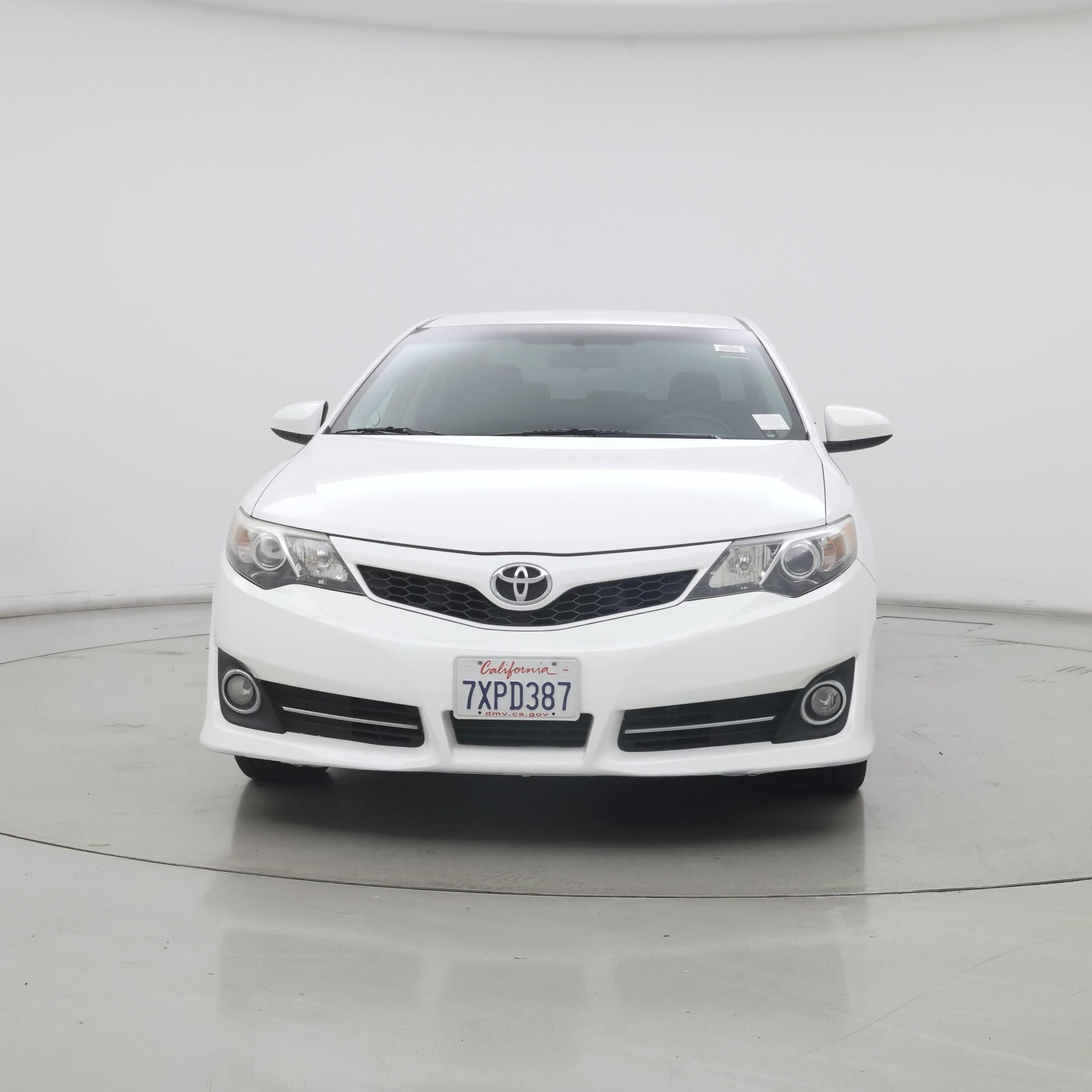 Thumbnail: 2014 Toyota Camry - 5