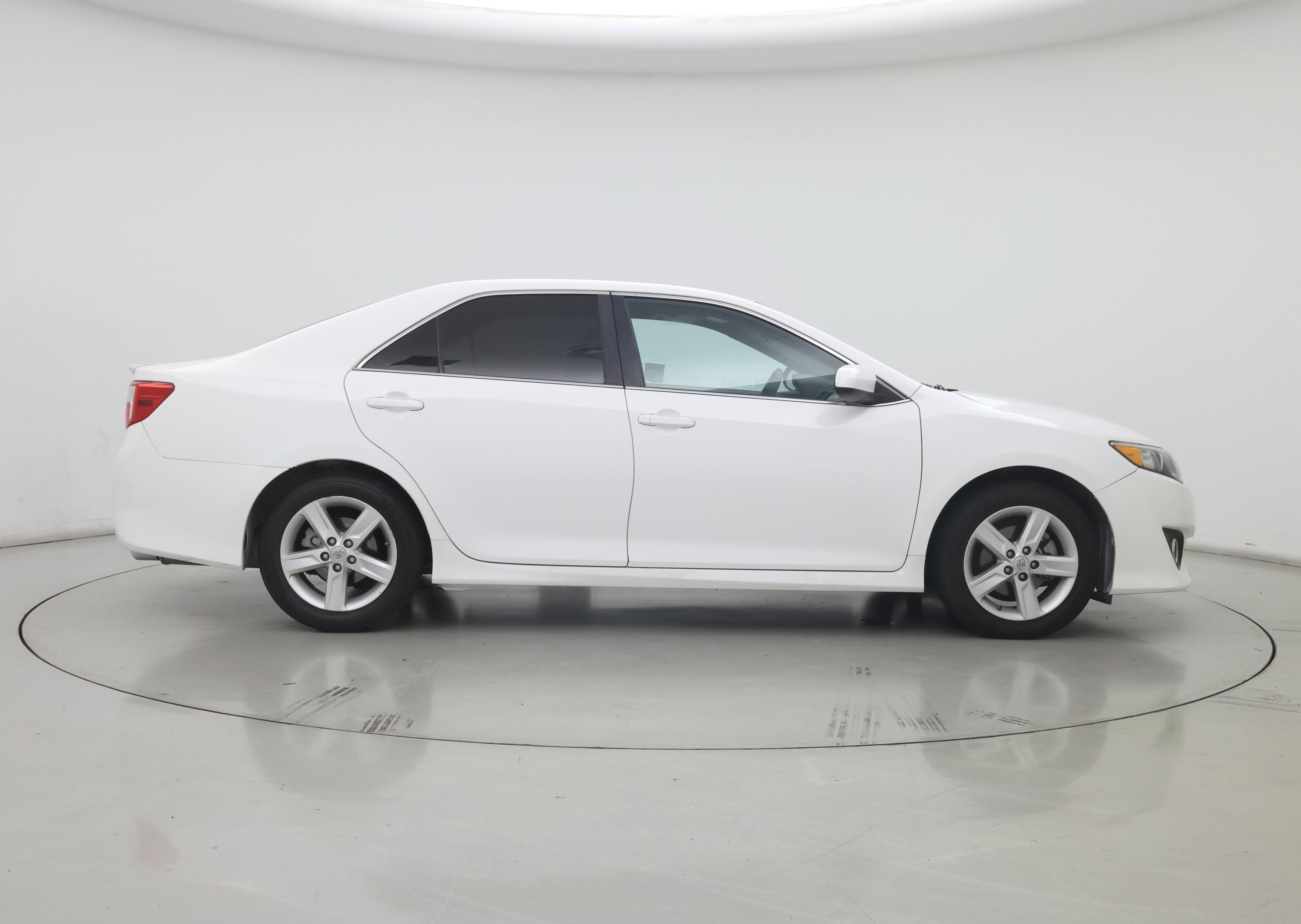 Thumbnail: 2014 Toyota Camry - 7