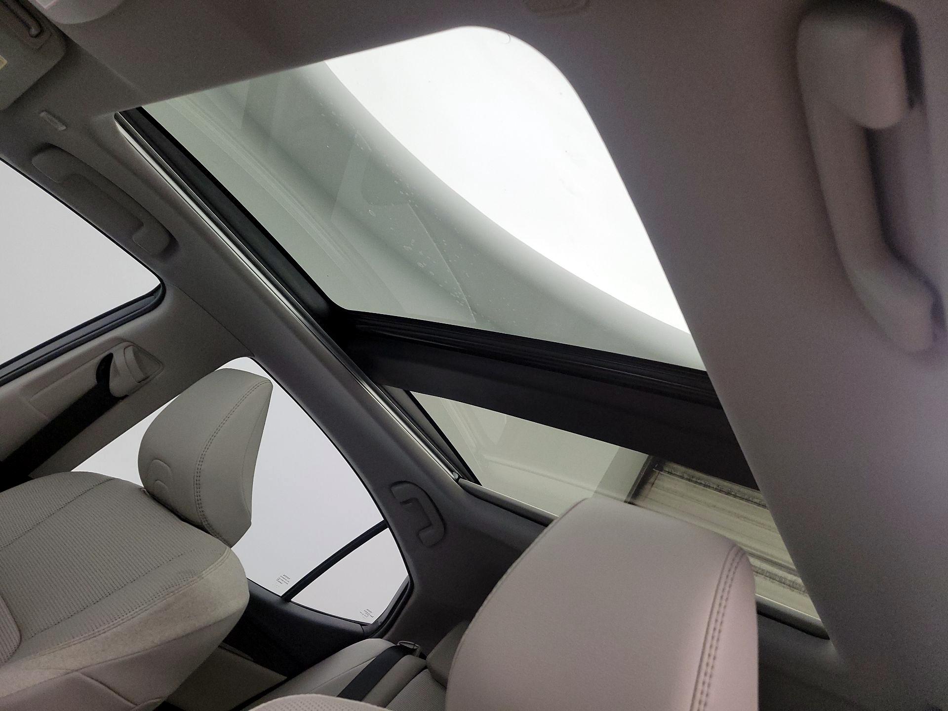 Thumbnail: 2025 Toyota Camry - 19