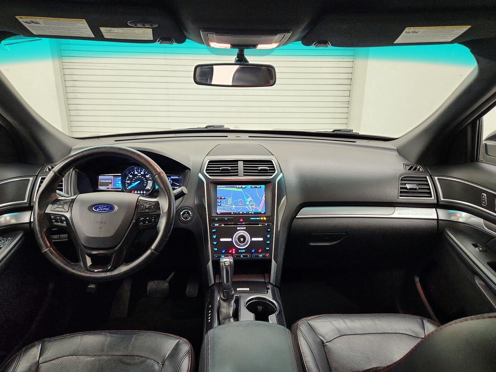 Thumbnail: 2016 Ford Explorer - 9