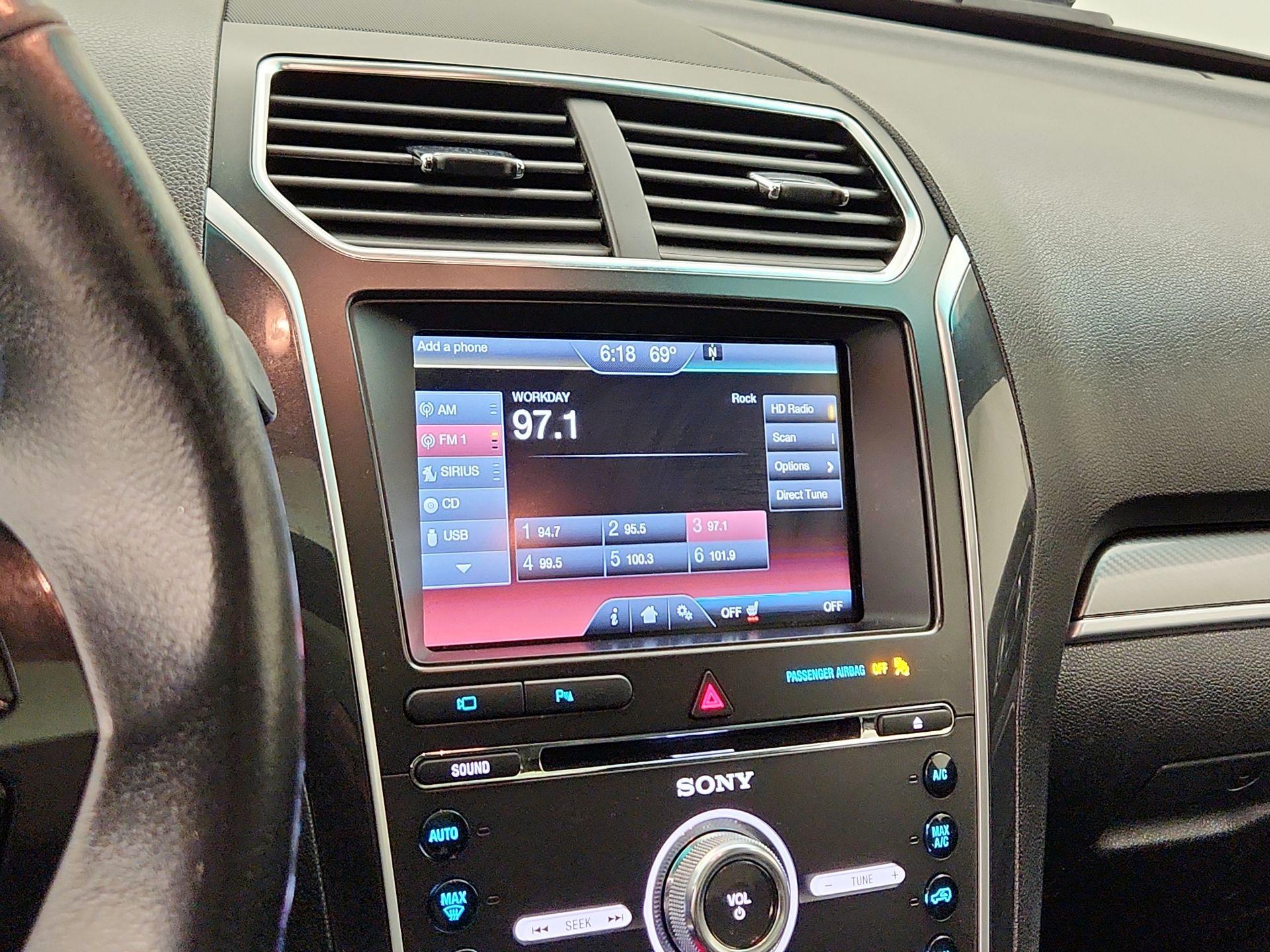 Thumbnail: 2016 Ford Explorer - 16